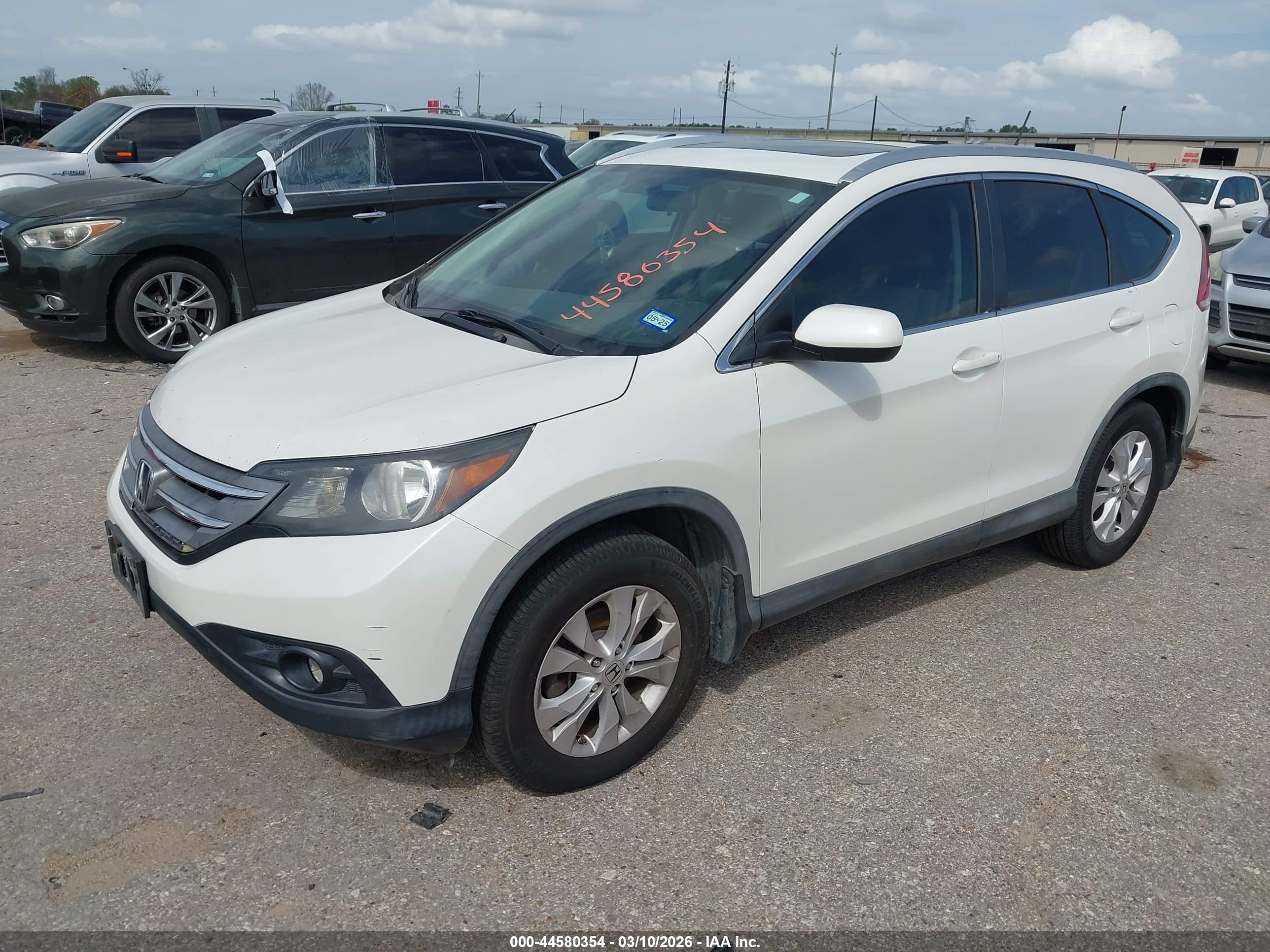 HONDA CR-V image 2