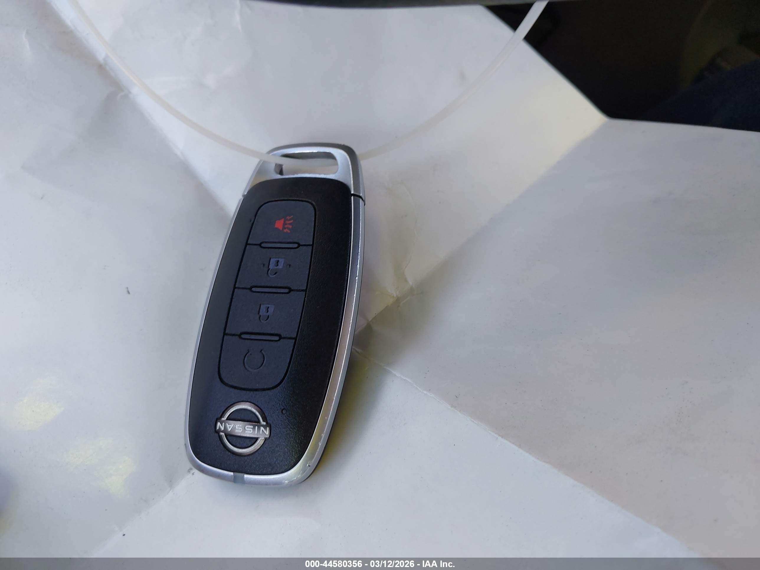 NISSAN KICKS image 11