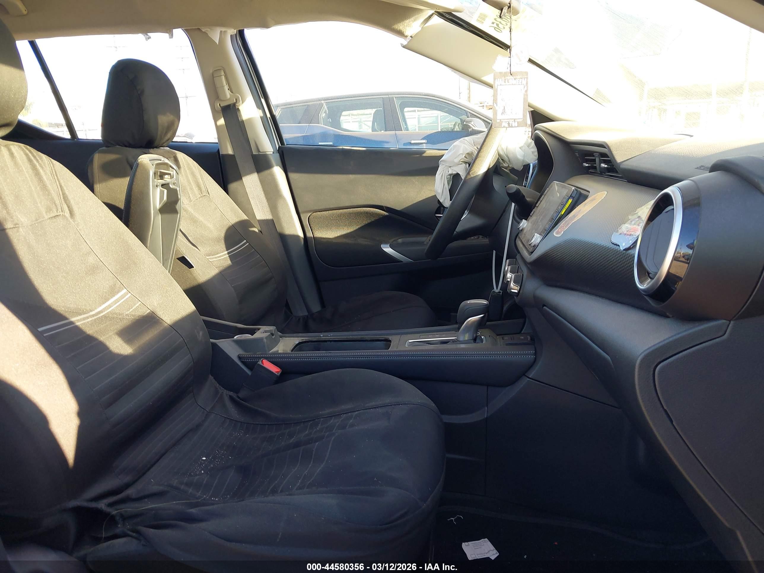 NISSAN KICKS image 5