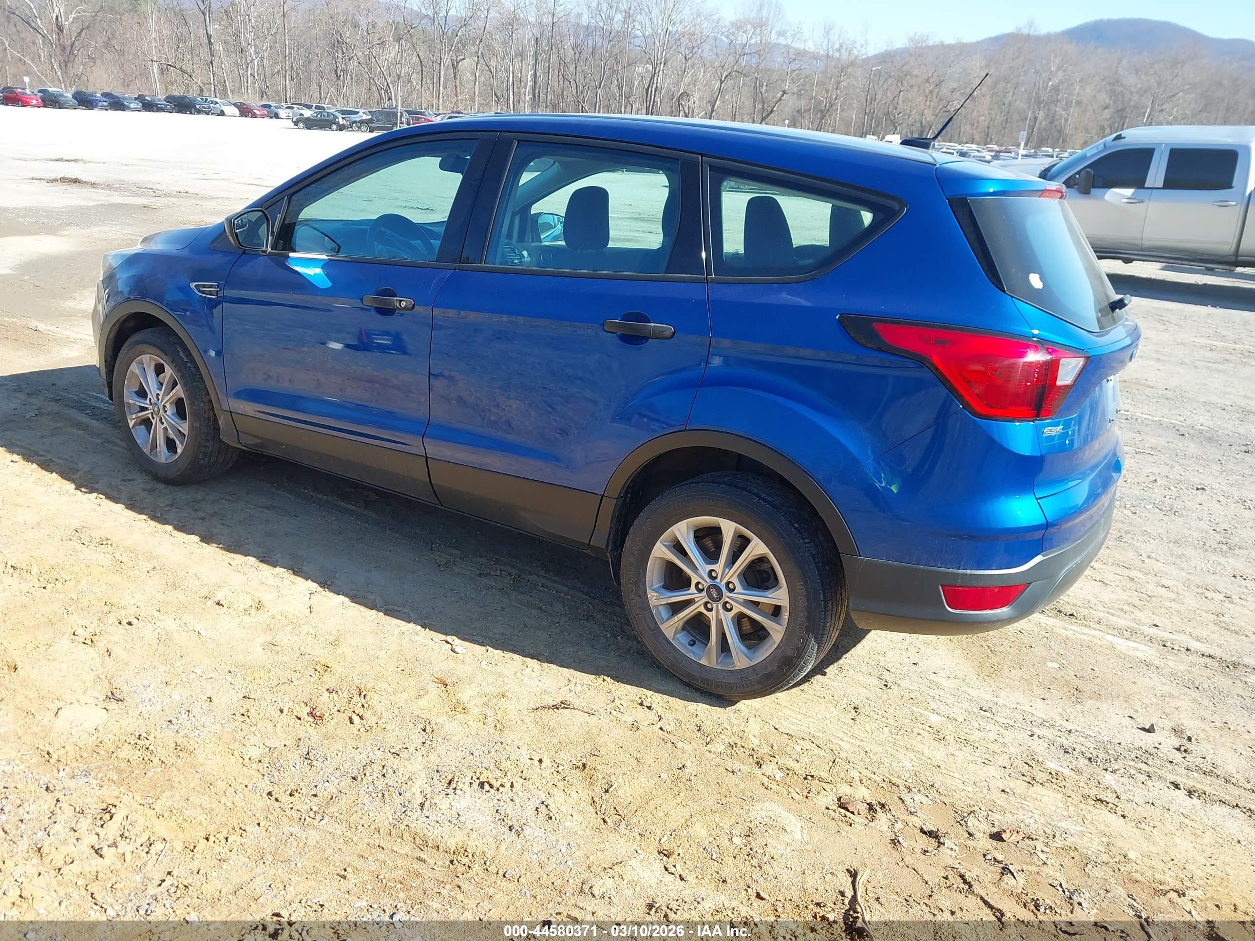 FORD ESCAPE image 3