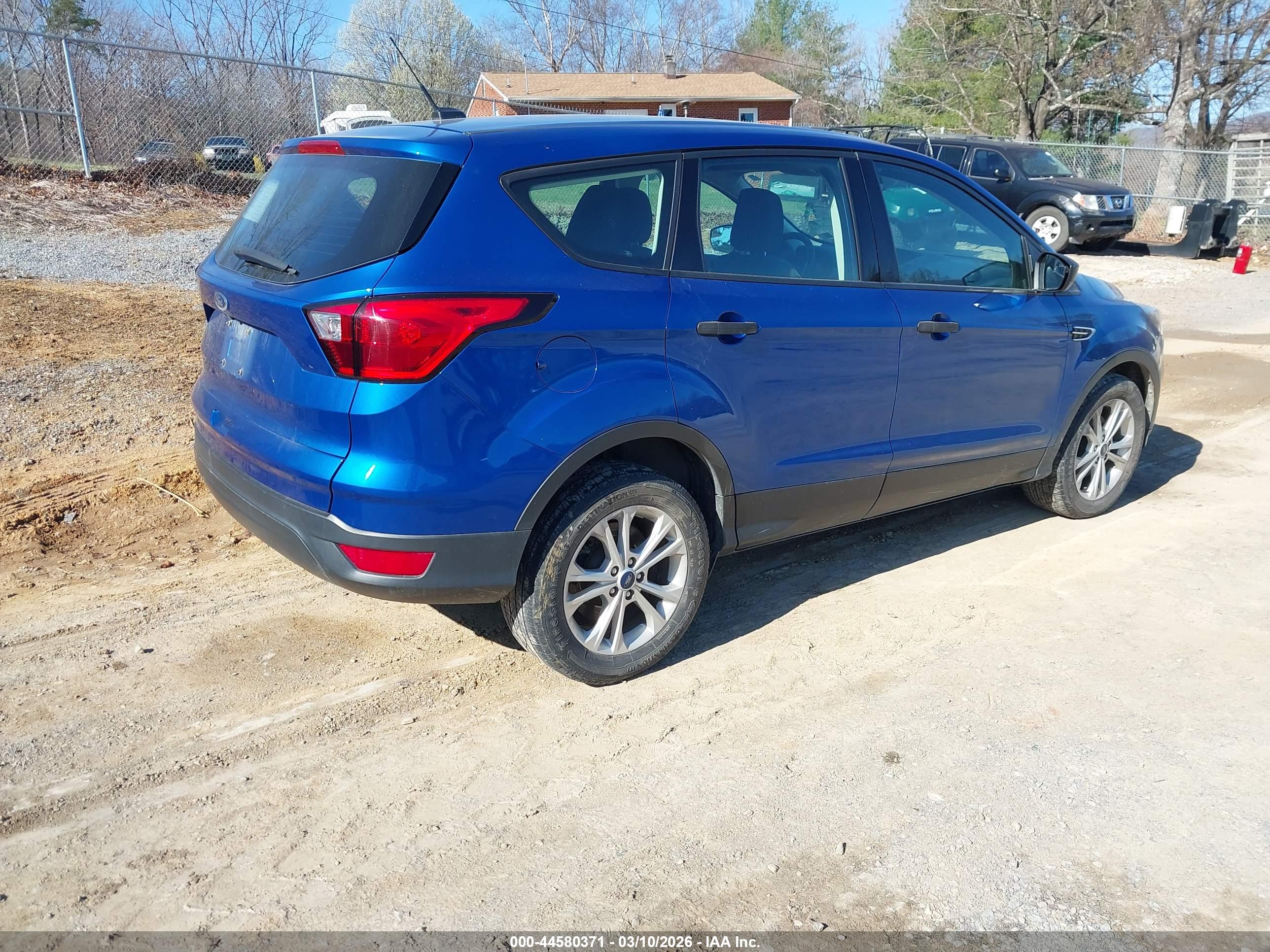 FORD ESCAPE image 4