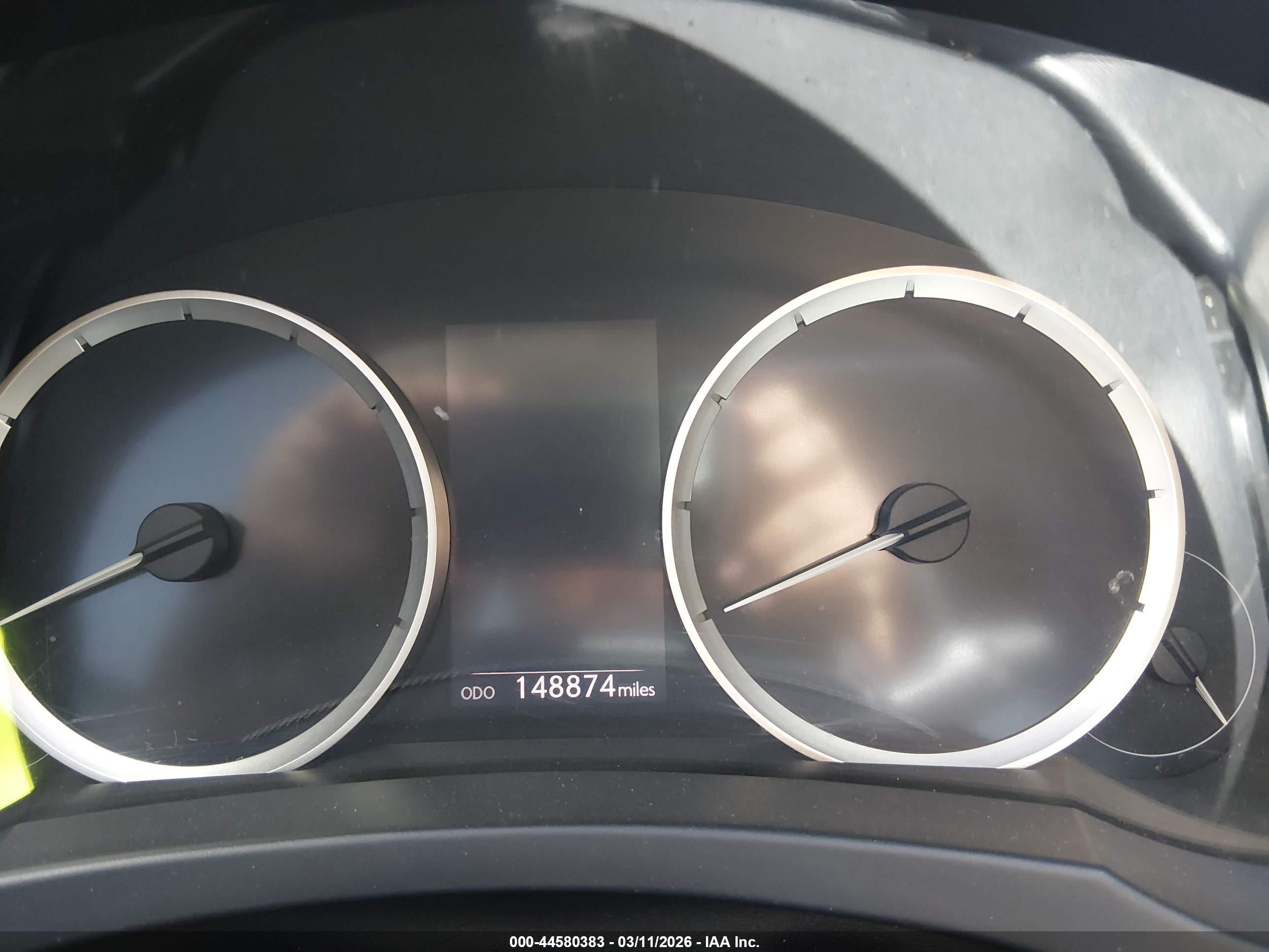 LEXUS IS image 7