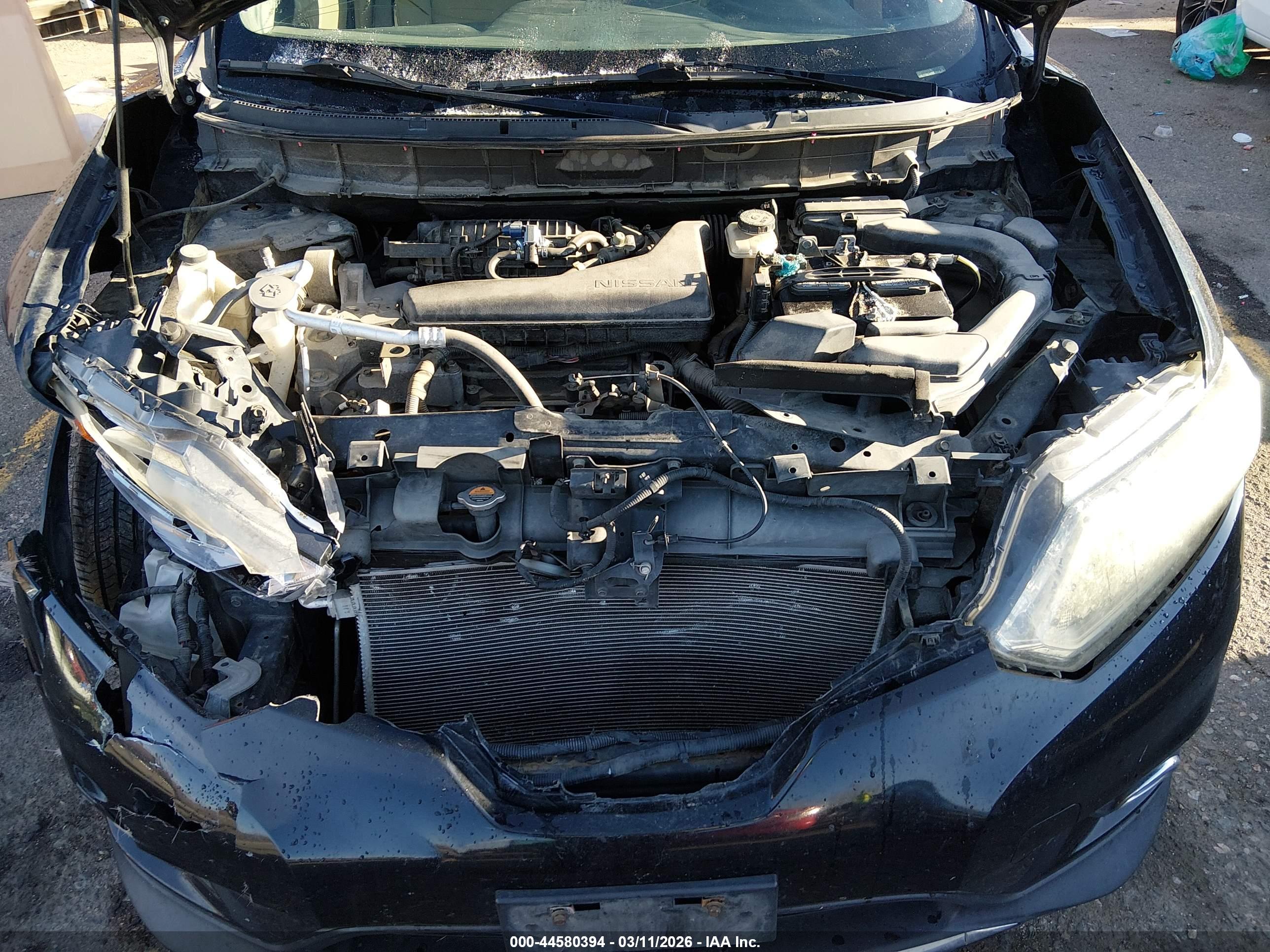 NISSAN ROGUE image 10