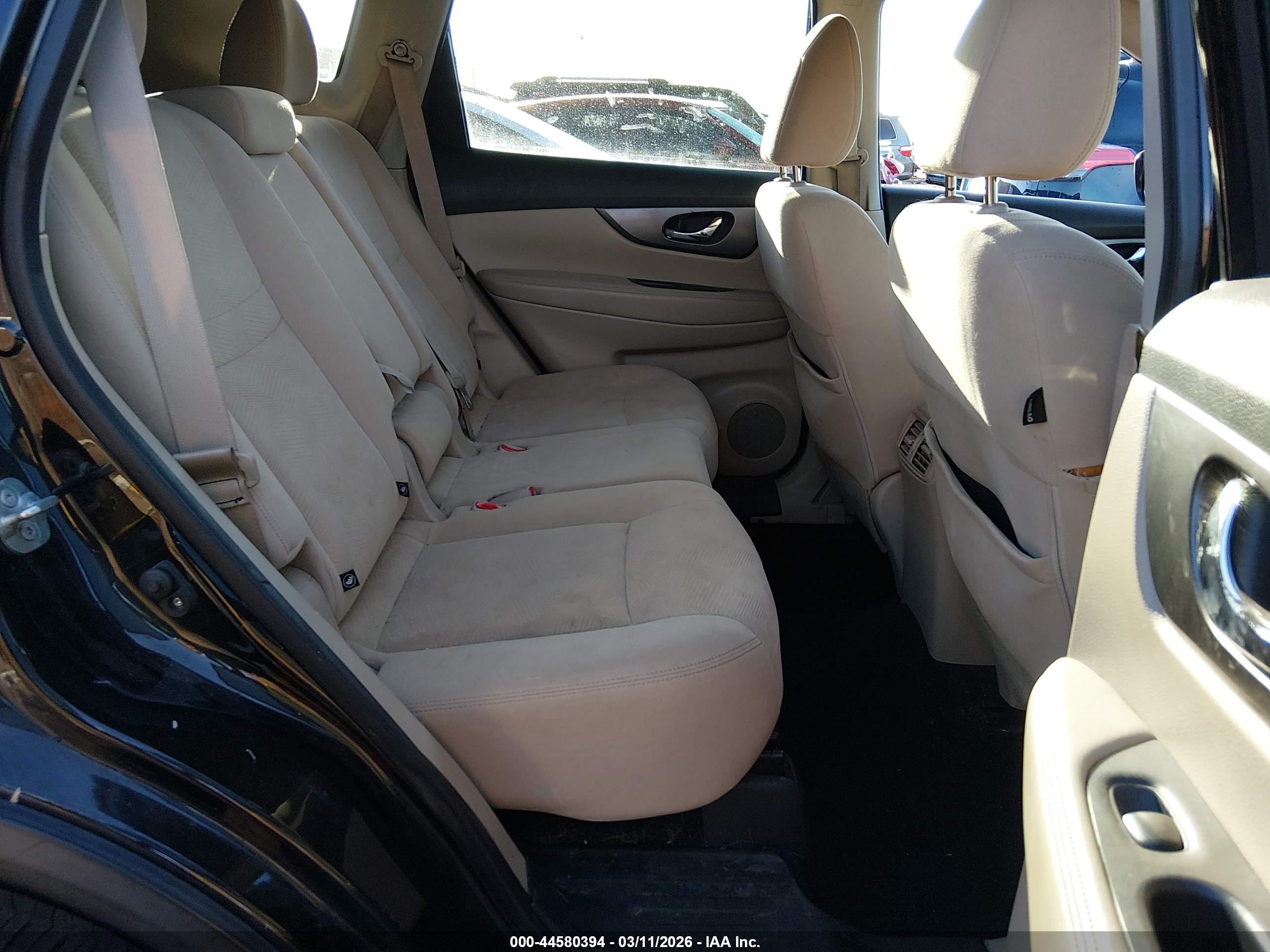 NISSAN ROGUE image 8