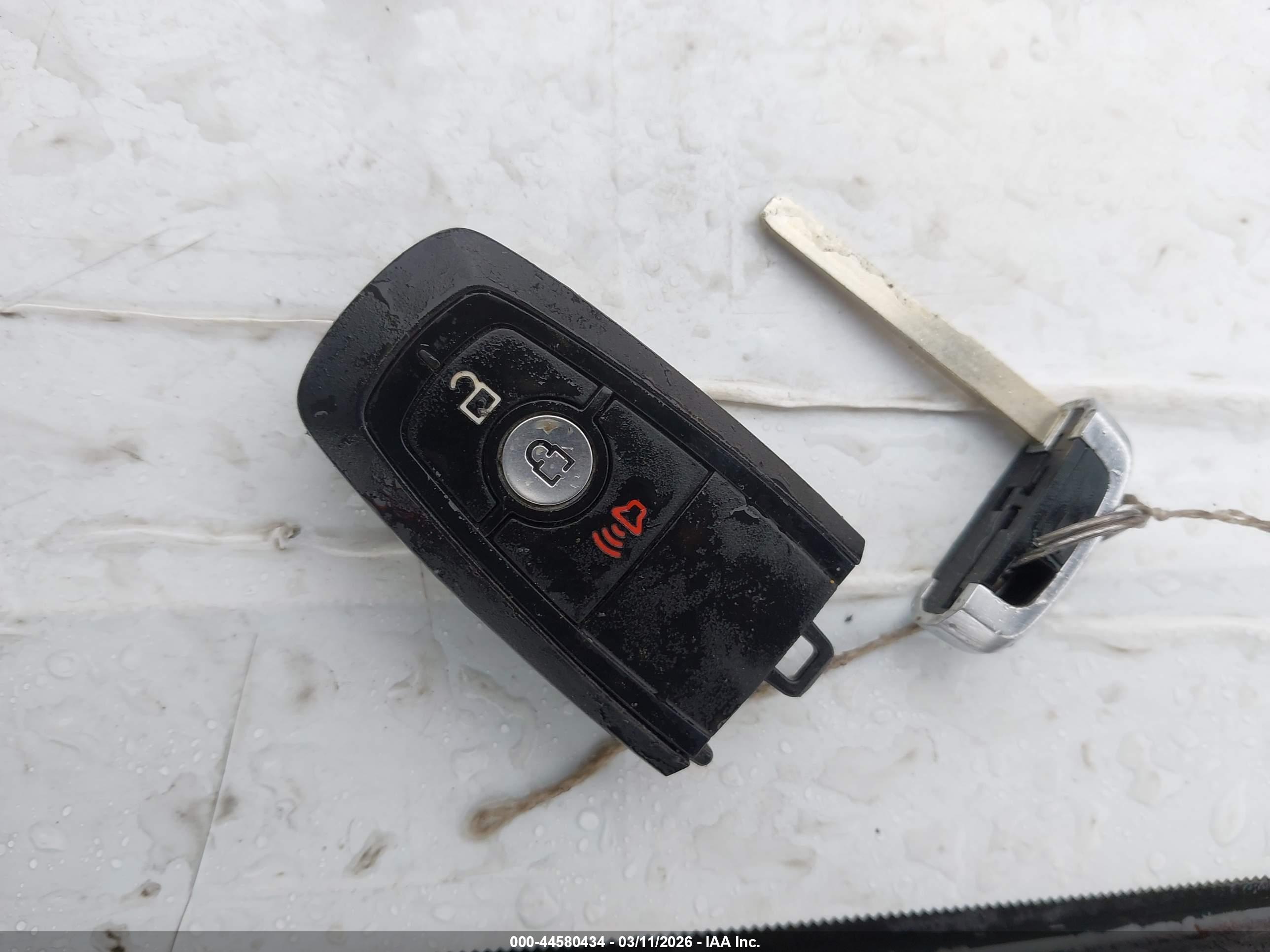 FORD FOCUS image 11