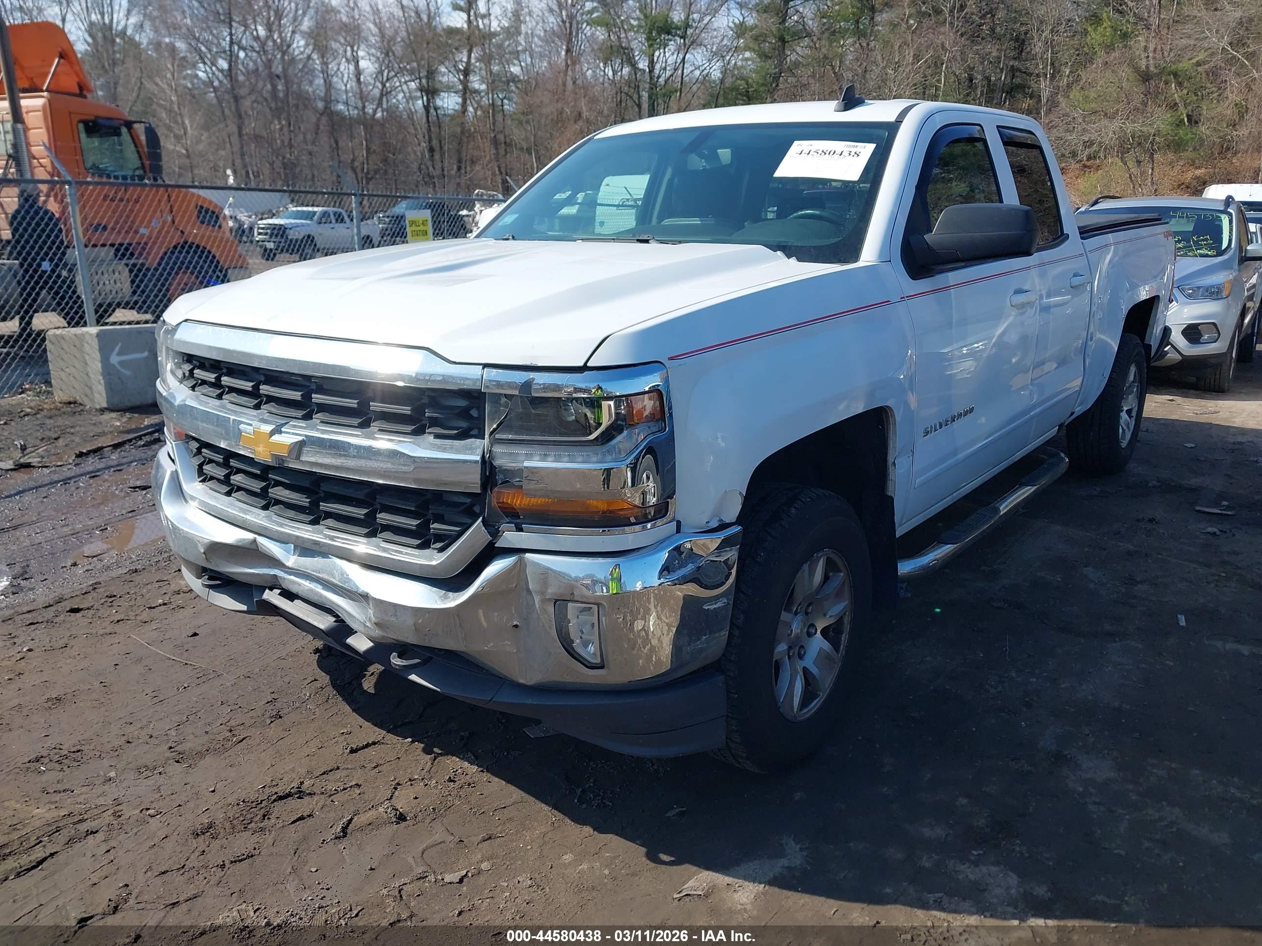CHEVROLET SILVERADO image 2