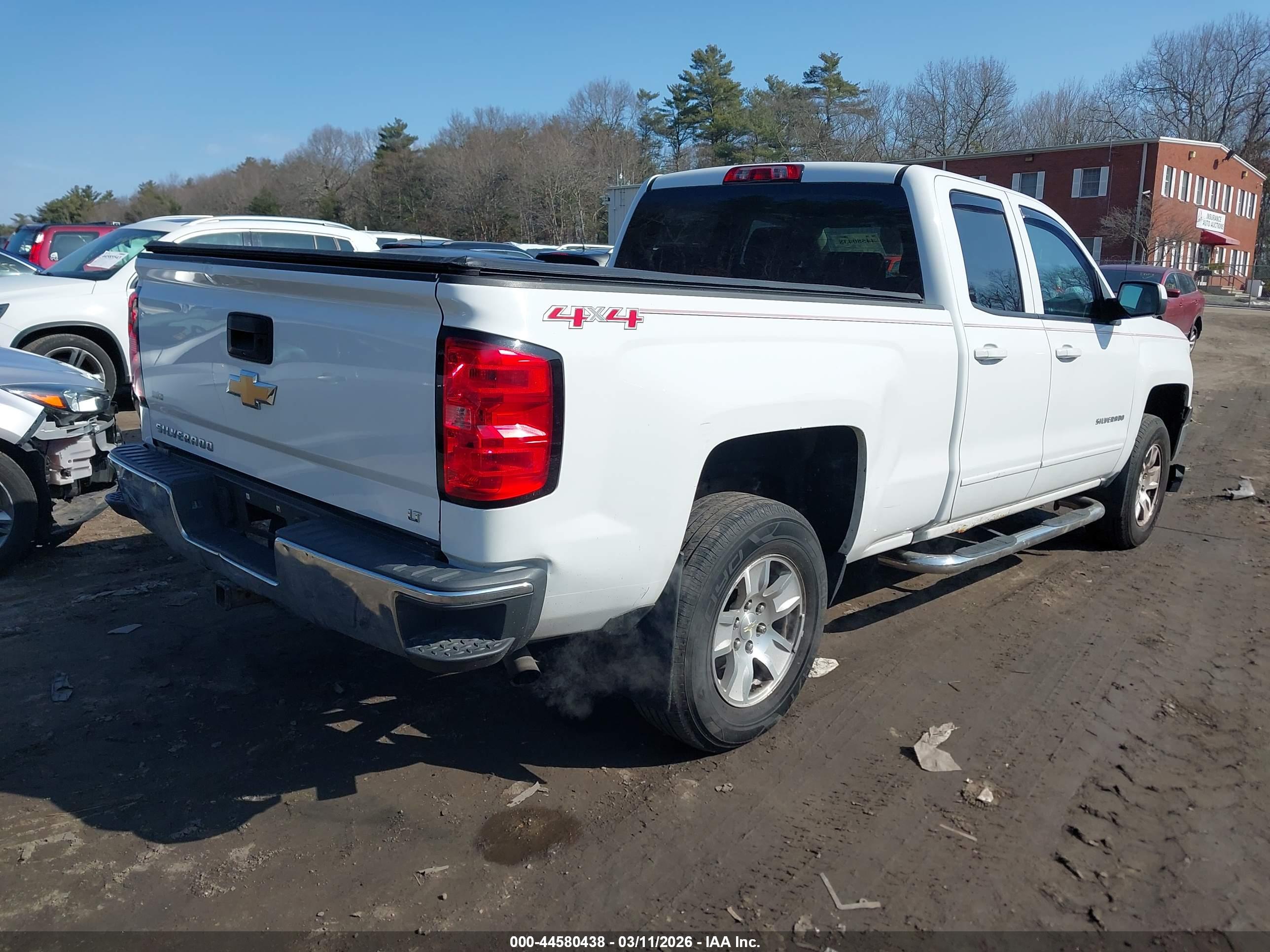 CHEVROLET SILVERADO image 4