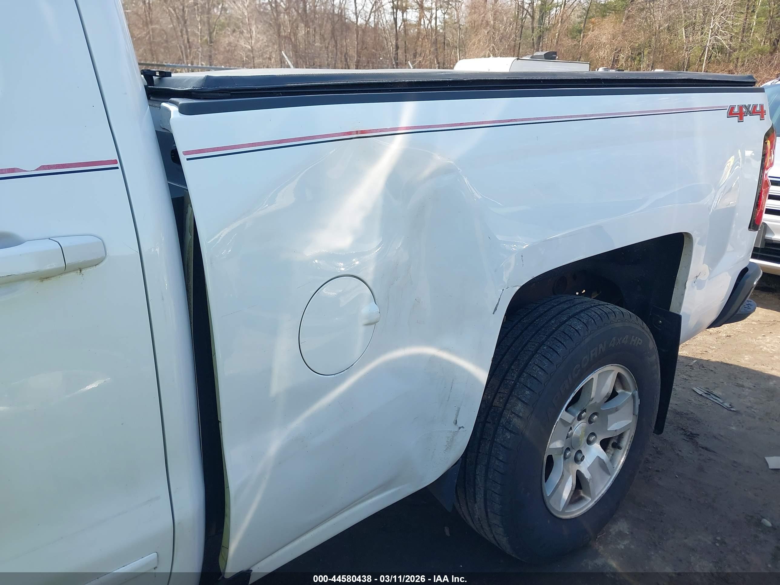 CHEVROLET SILVERADO image 6
