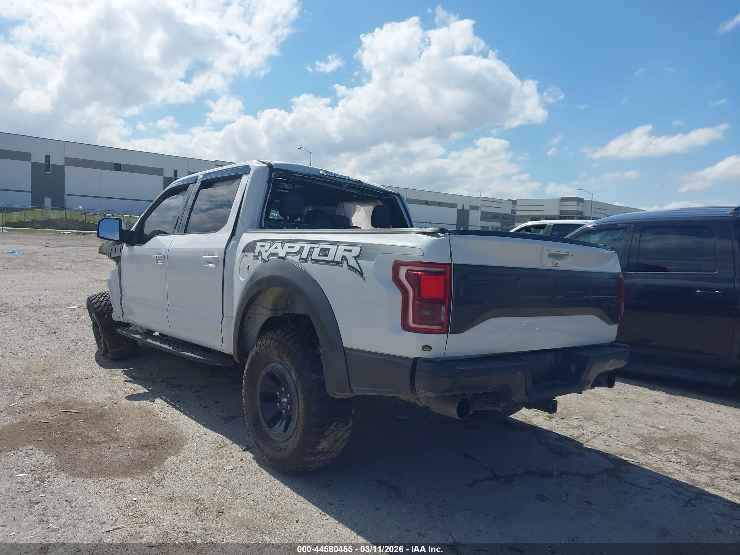 FORD F-150 image 3