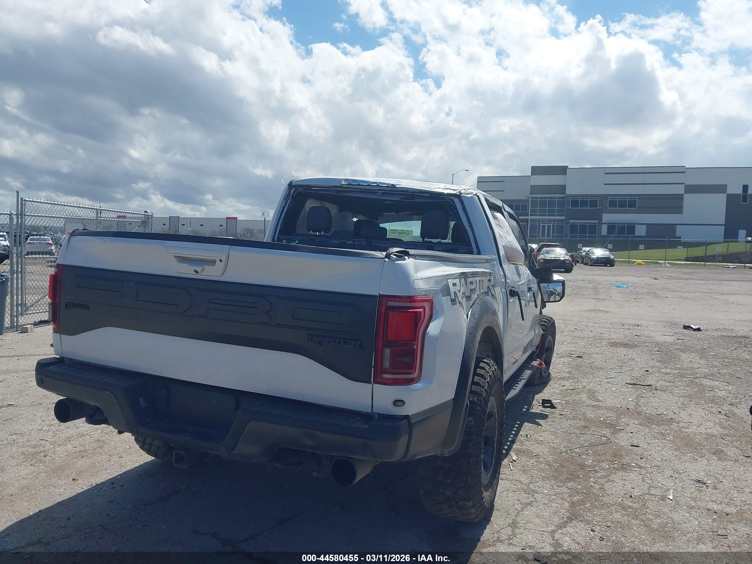 FORD F-150 image 4