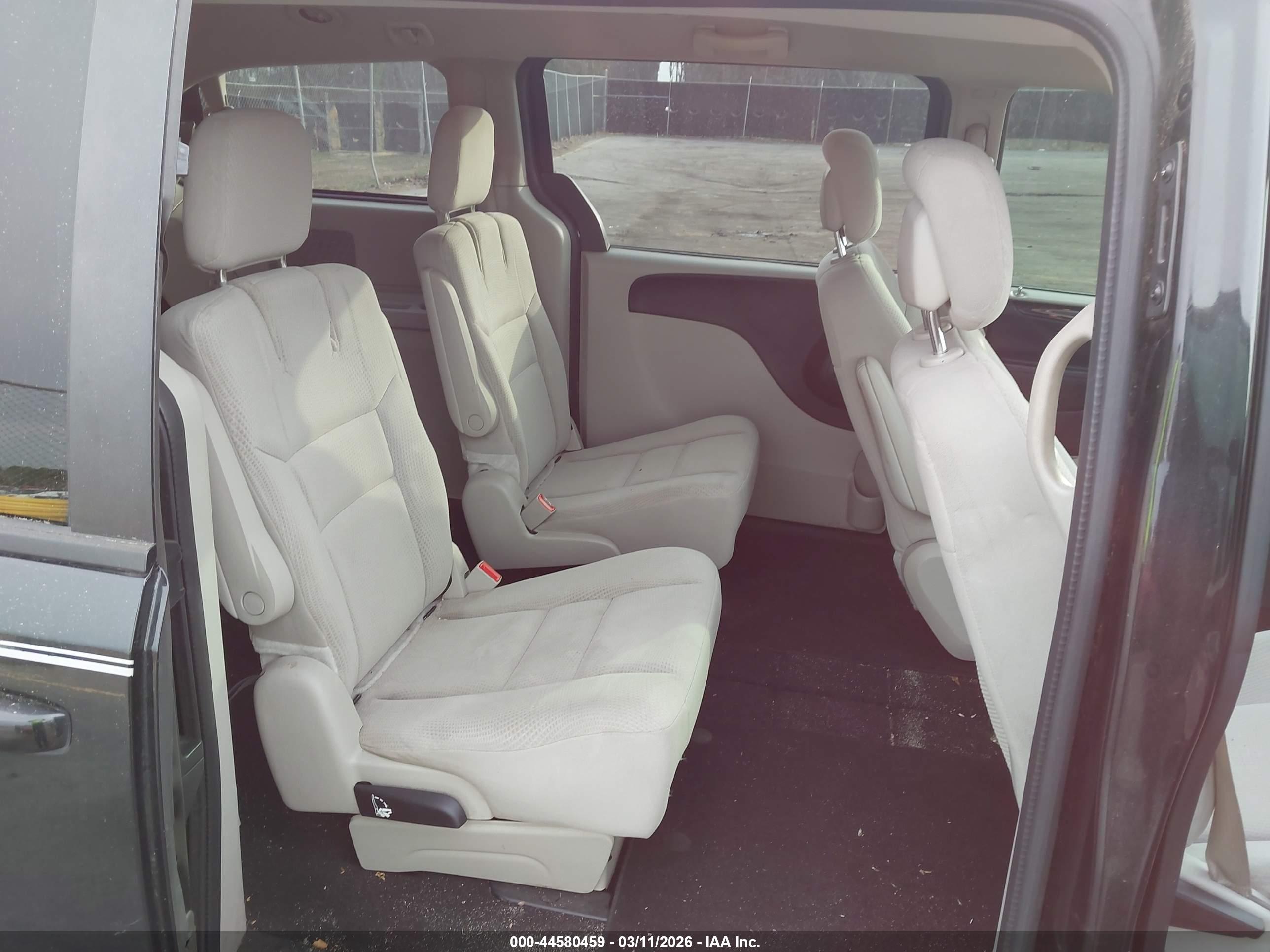 DODGE GRAND image 8