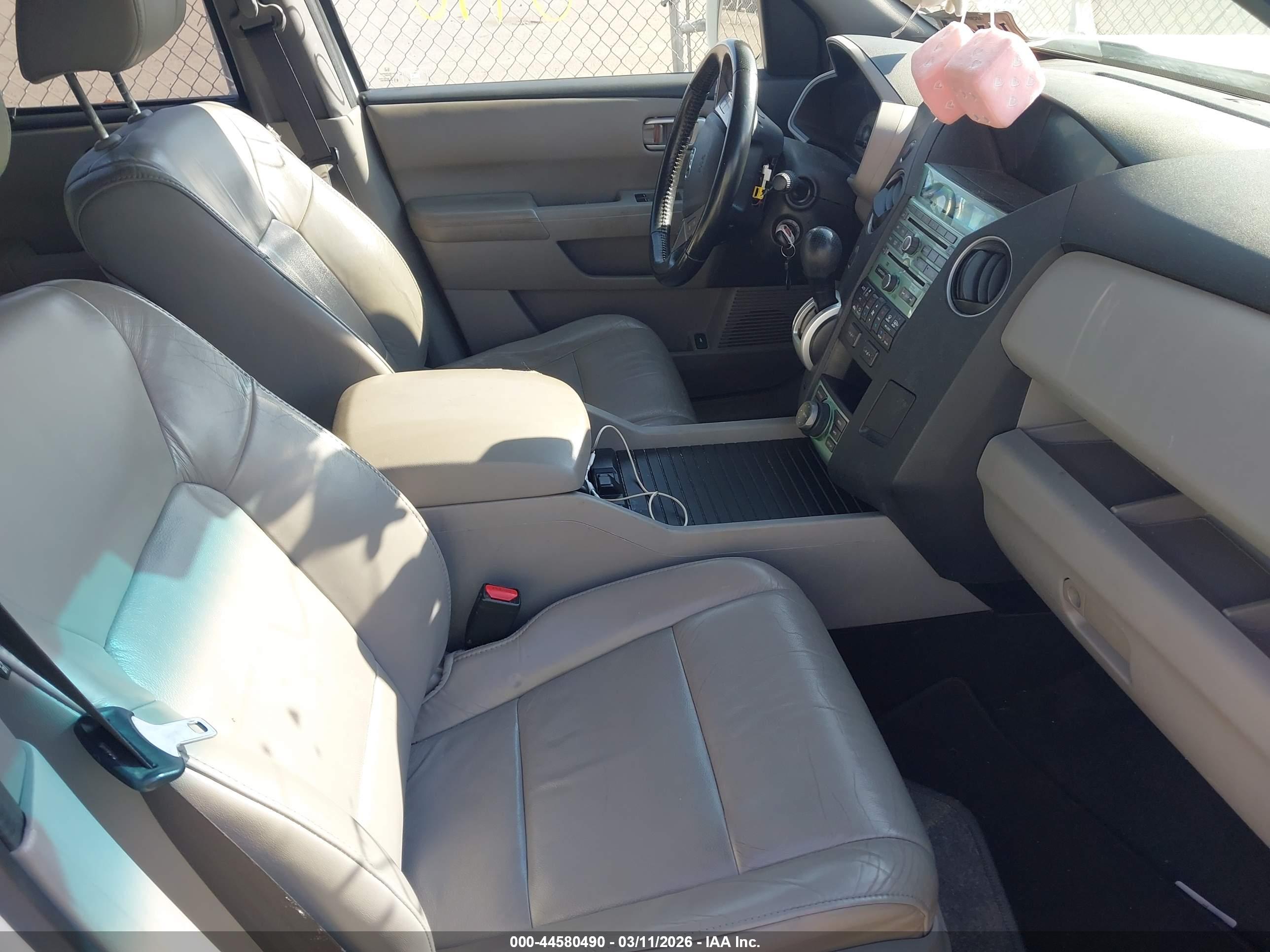 HONDA PILOT image 5