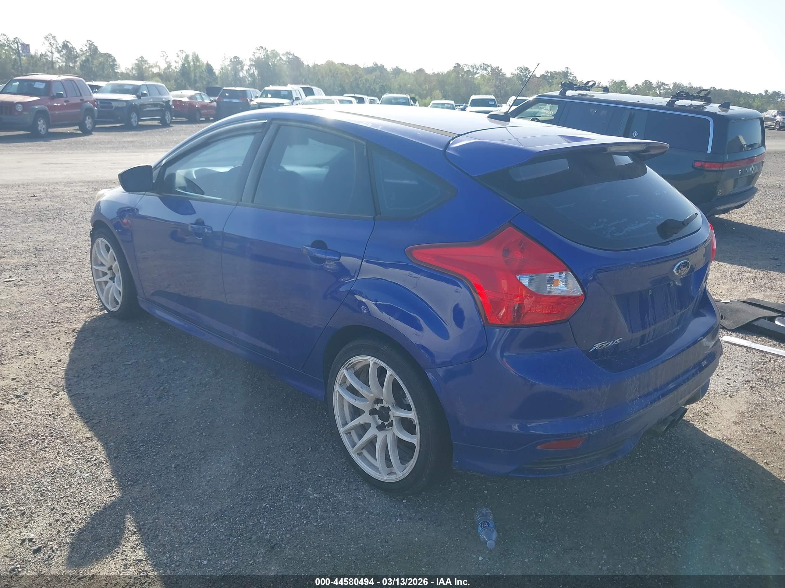 FORD FOCUS image 3