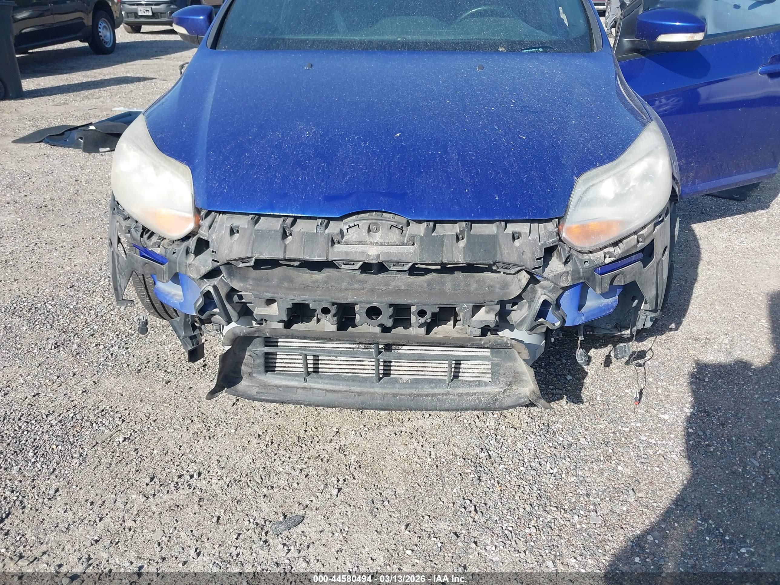 FORD FOCUS image 6