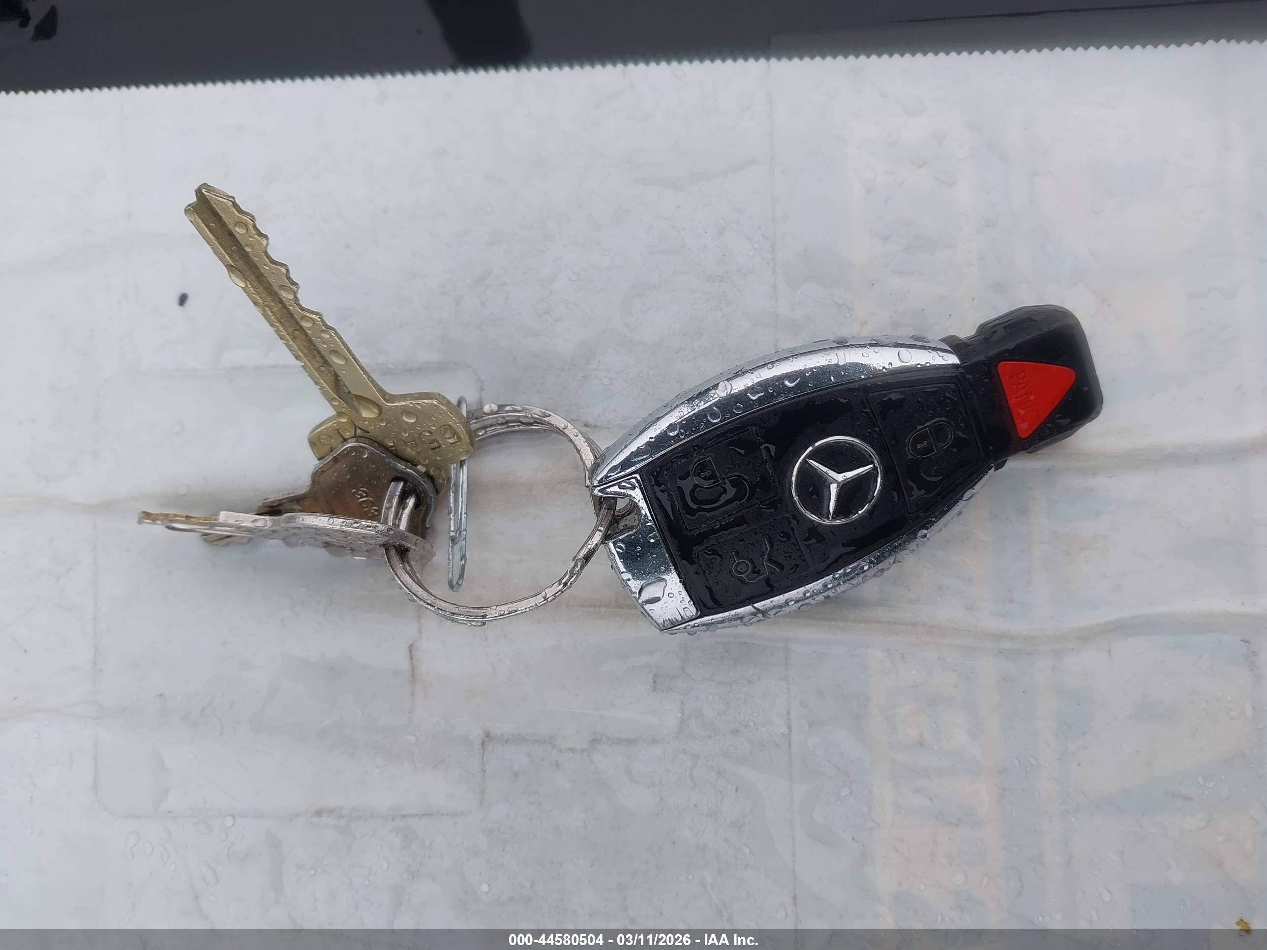 MERCEDES-BENZ C image 11