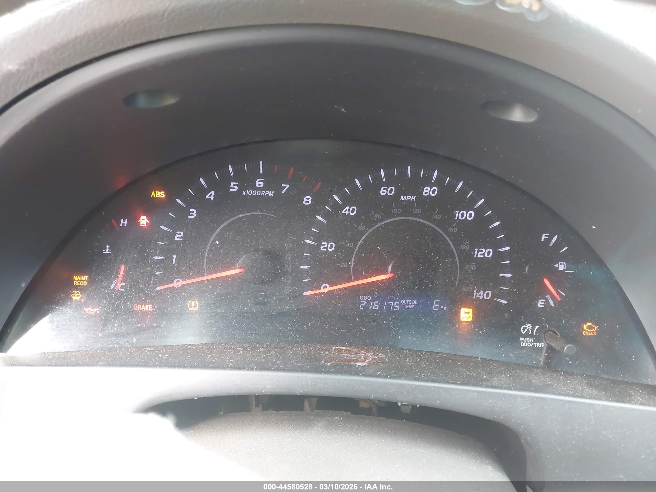 TOYOTA CAMRY image 7