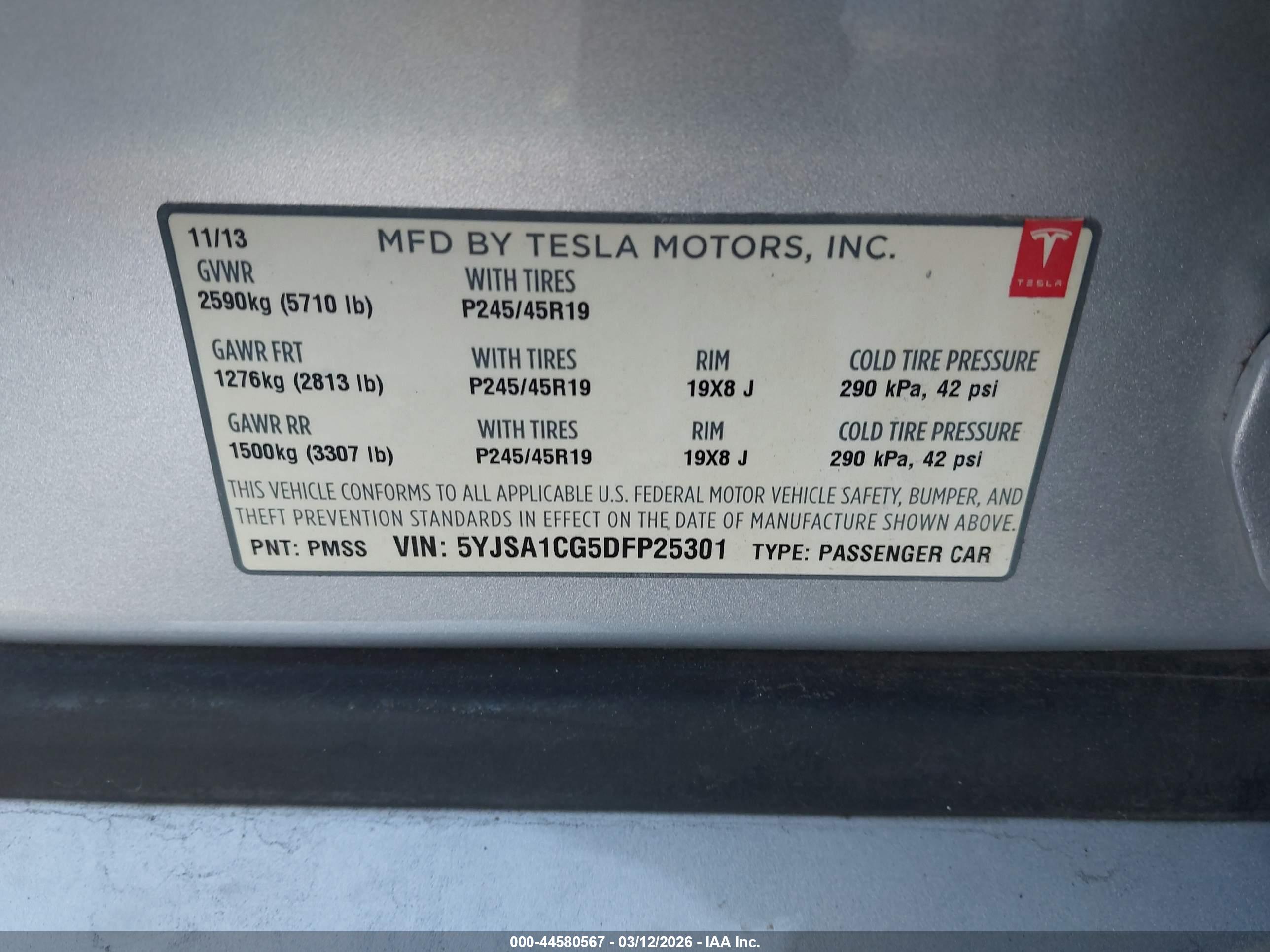 TESLA MODEL image 9