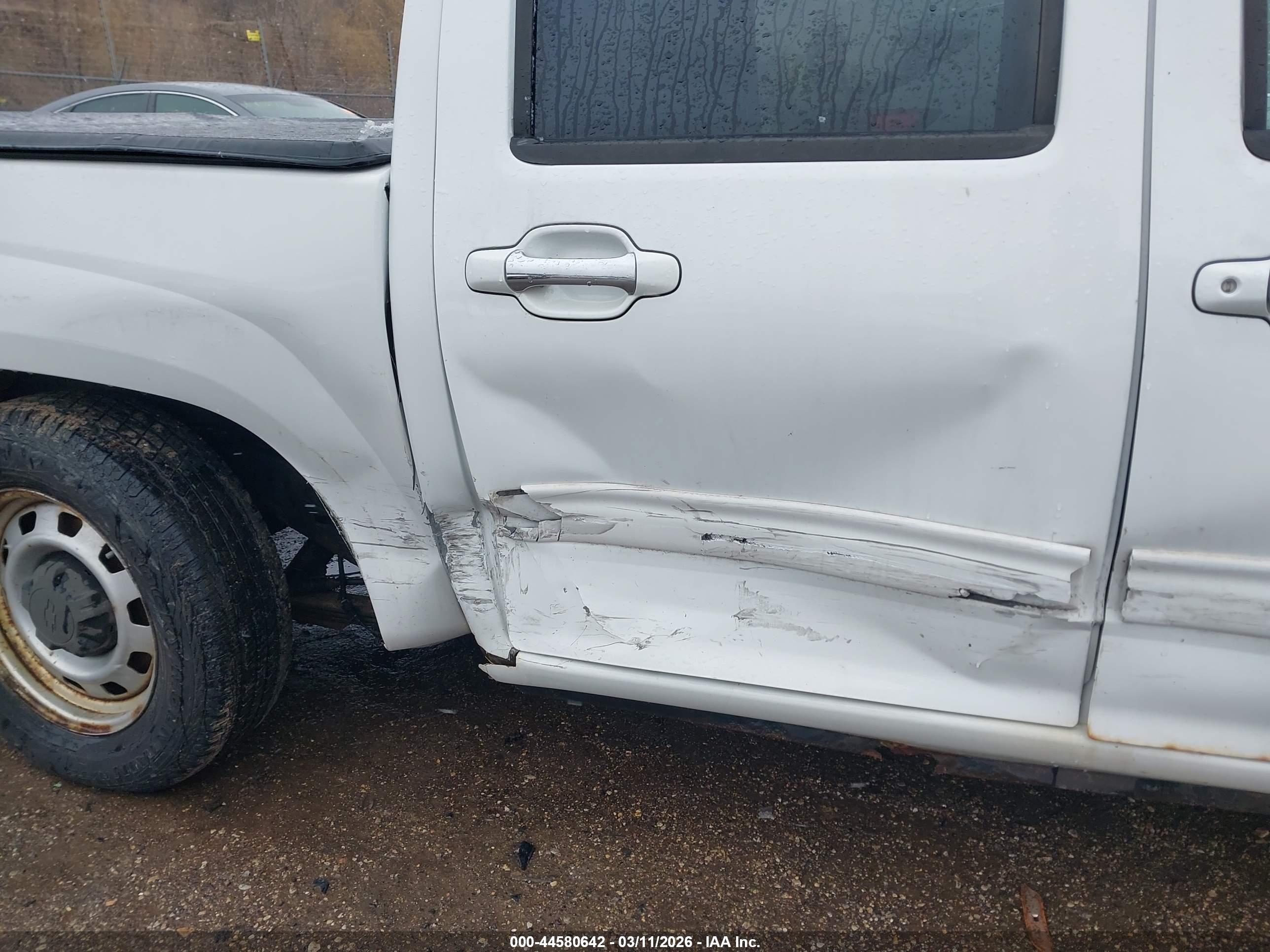 CHEVROLET COLORADO image 6