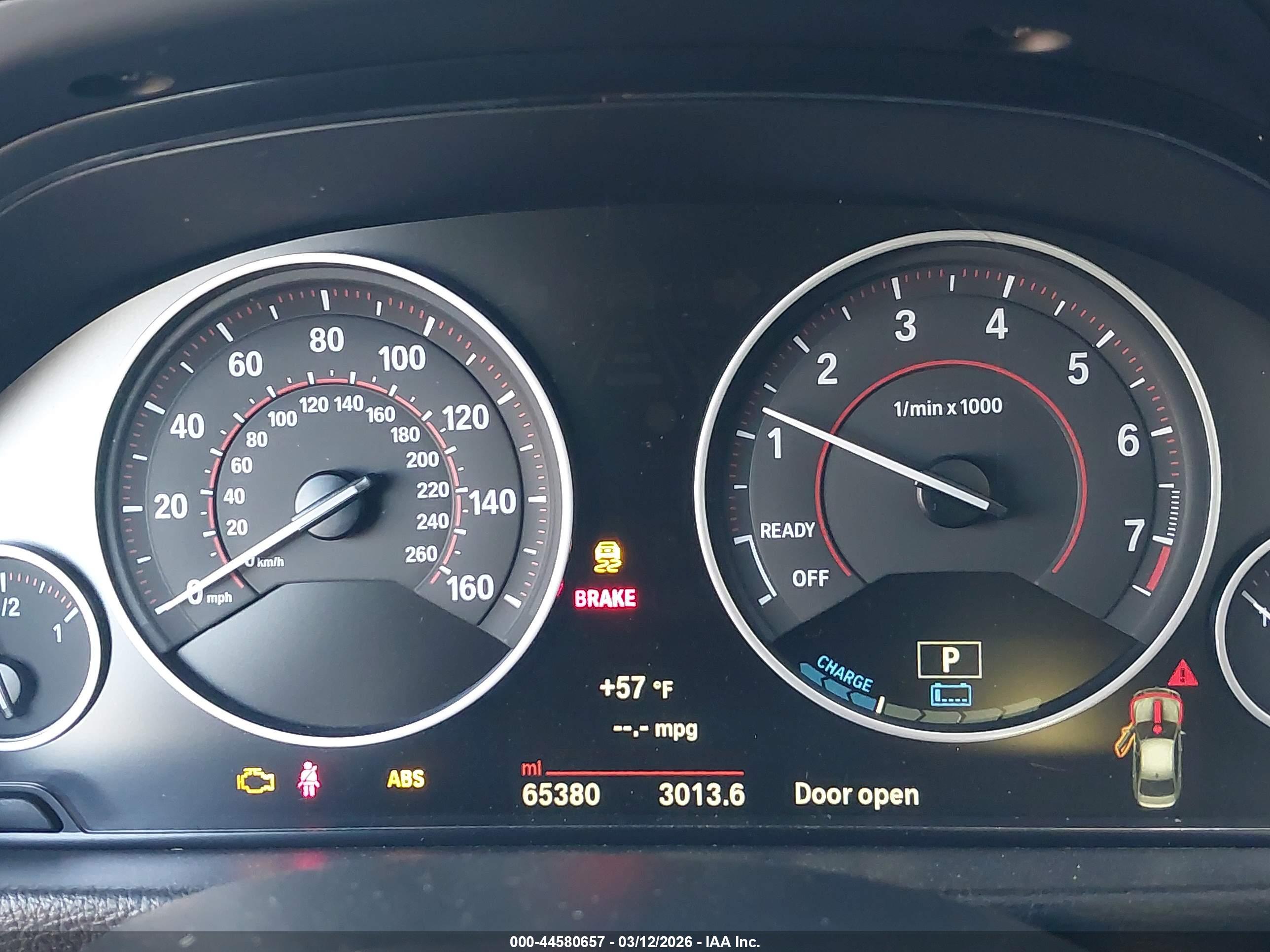 BMW 330E image 7