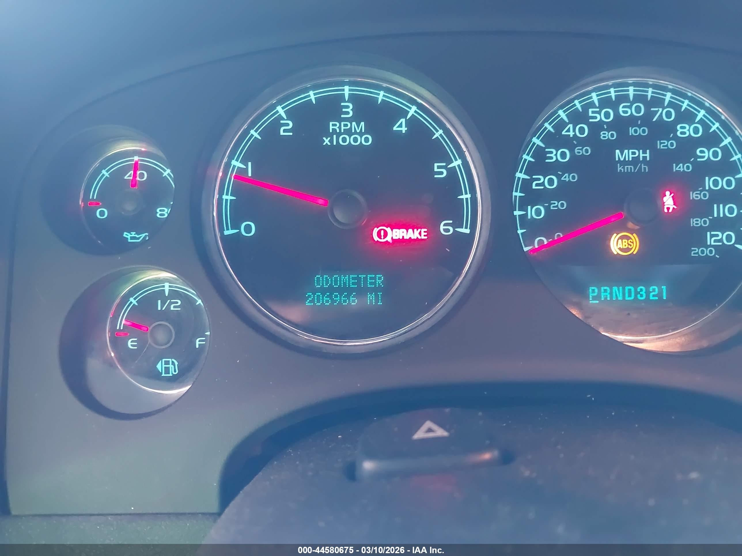 CHEVROLET SILVERADO image 7