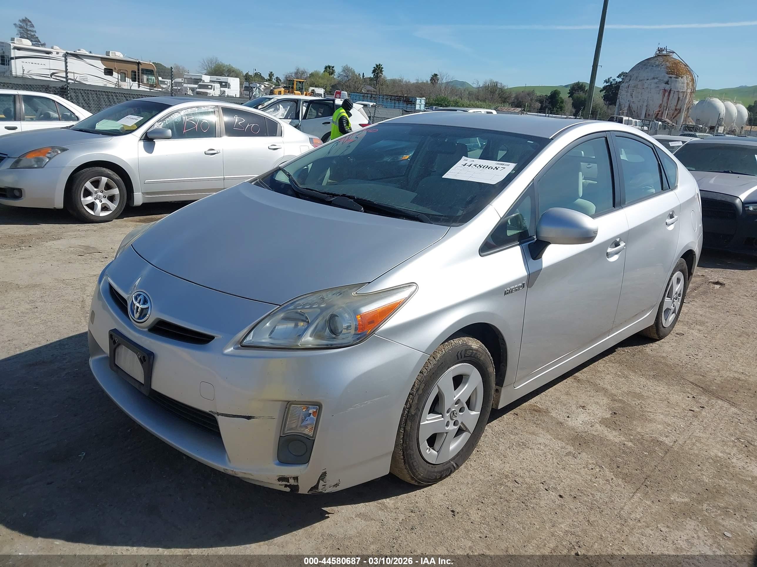 TOYOTA PRIUS image 6