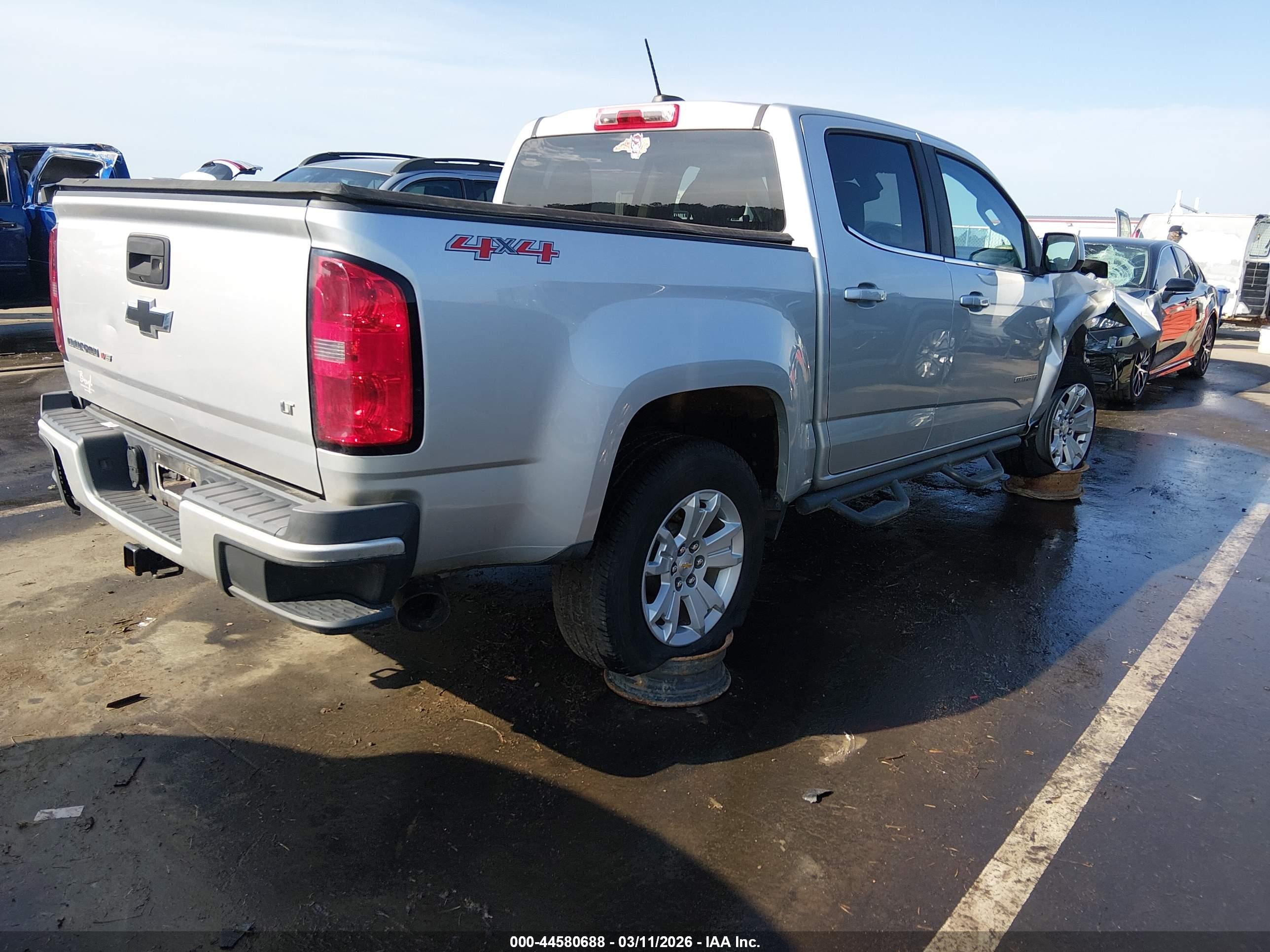 CHEVROLET COLORADO image 4
