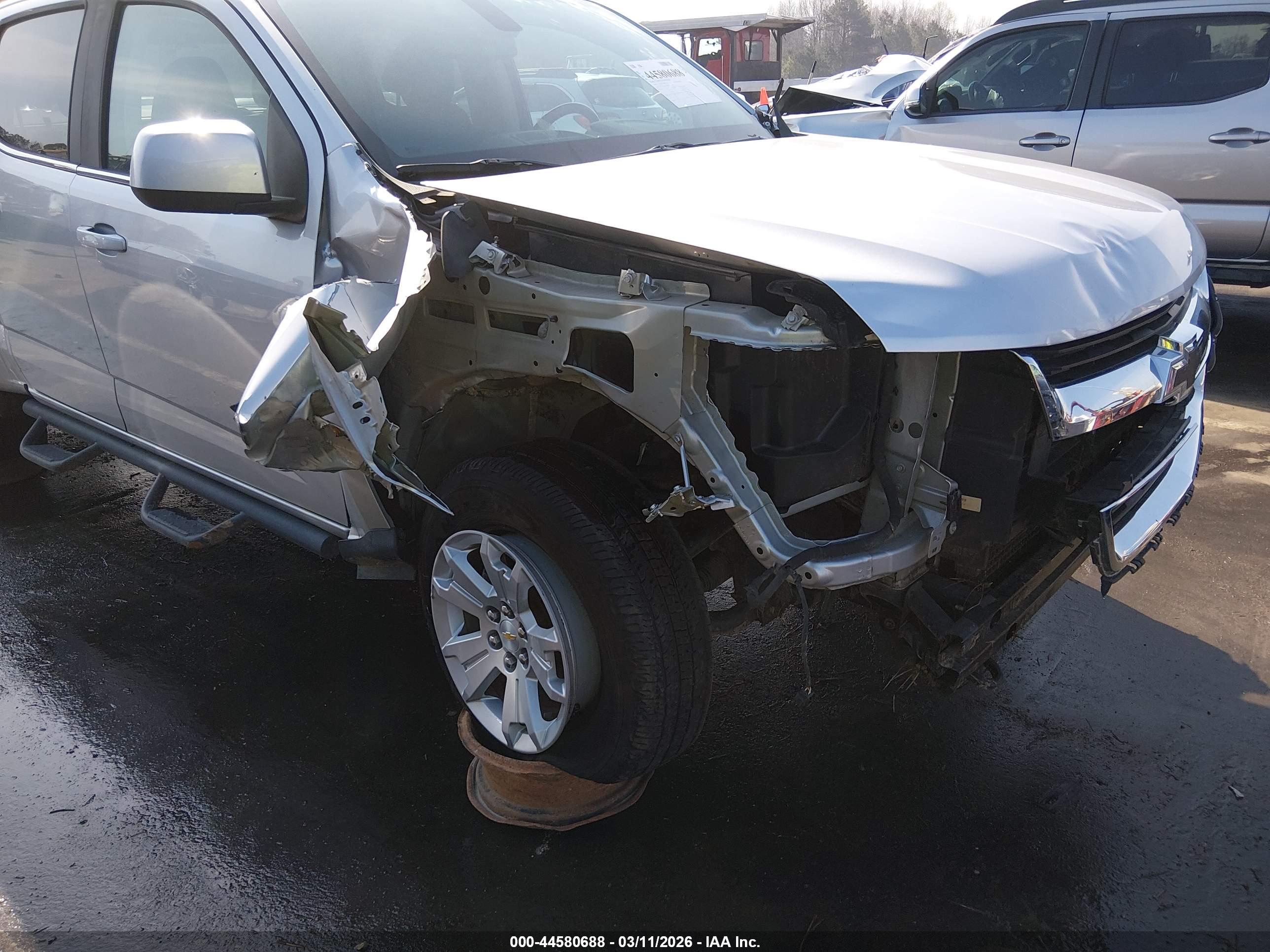 CHEVROLET COLORADO image 6