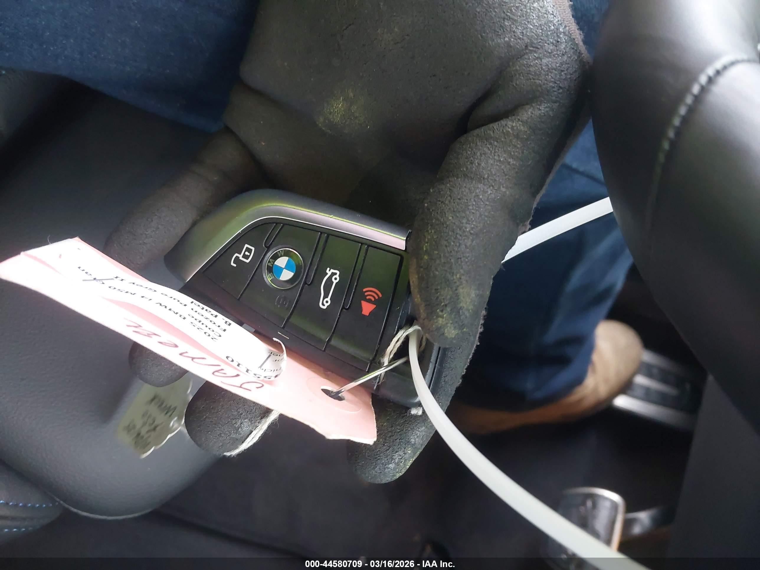 BMW I4 image 11