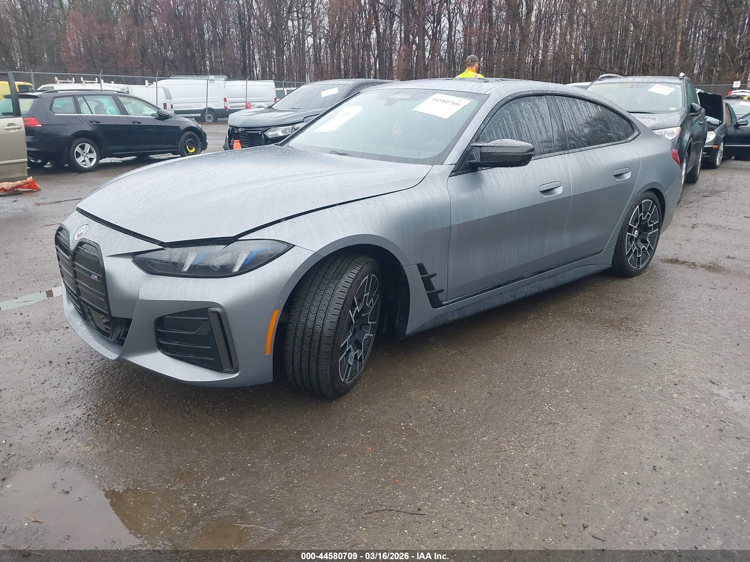 BMW I4 image 2