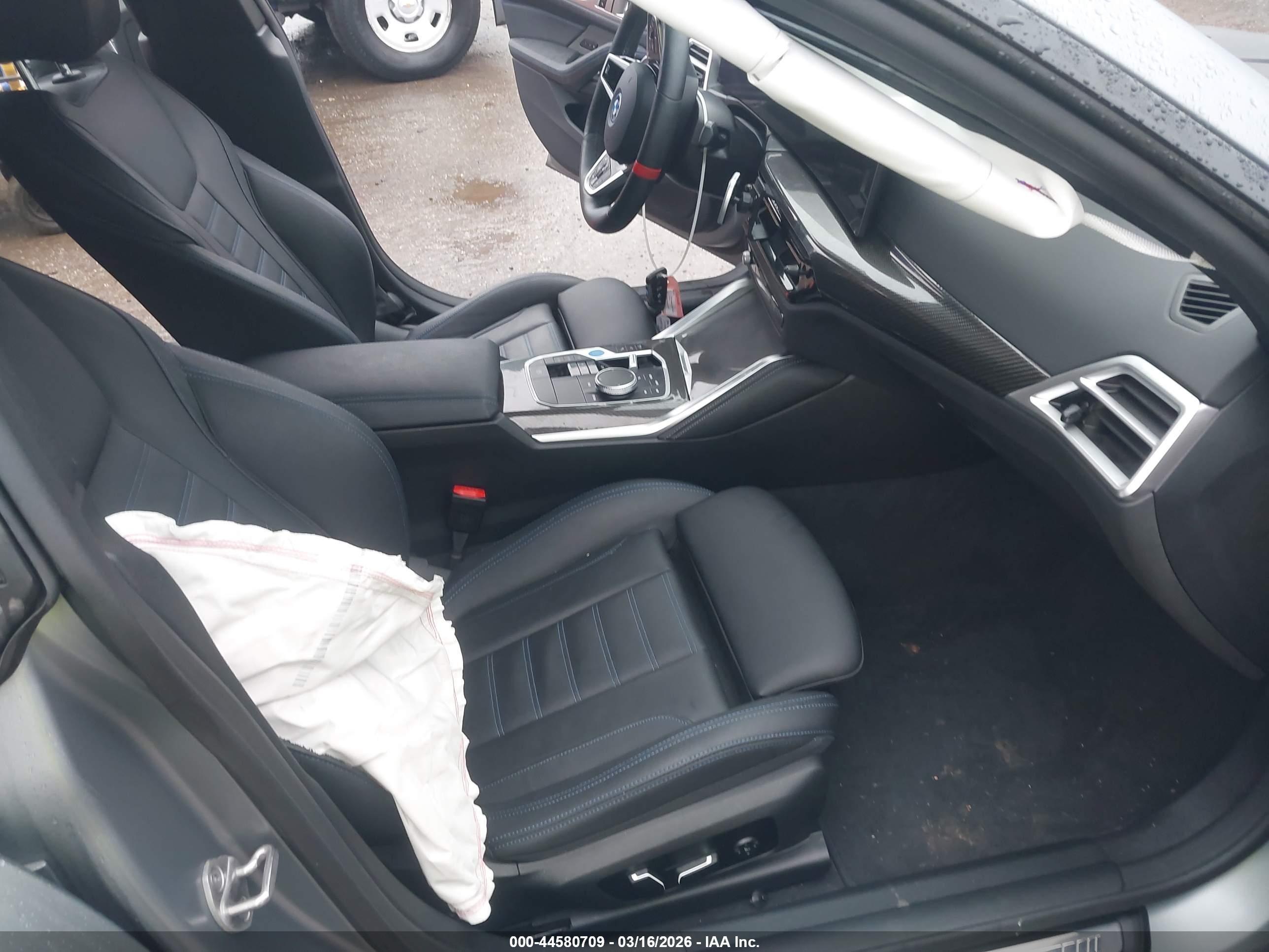 BMW I4 image 5