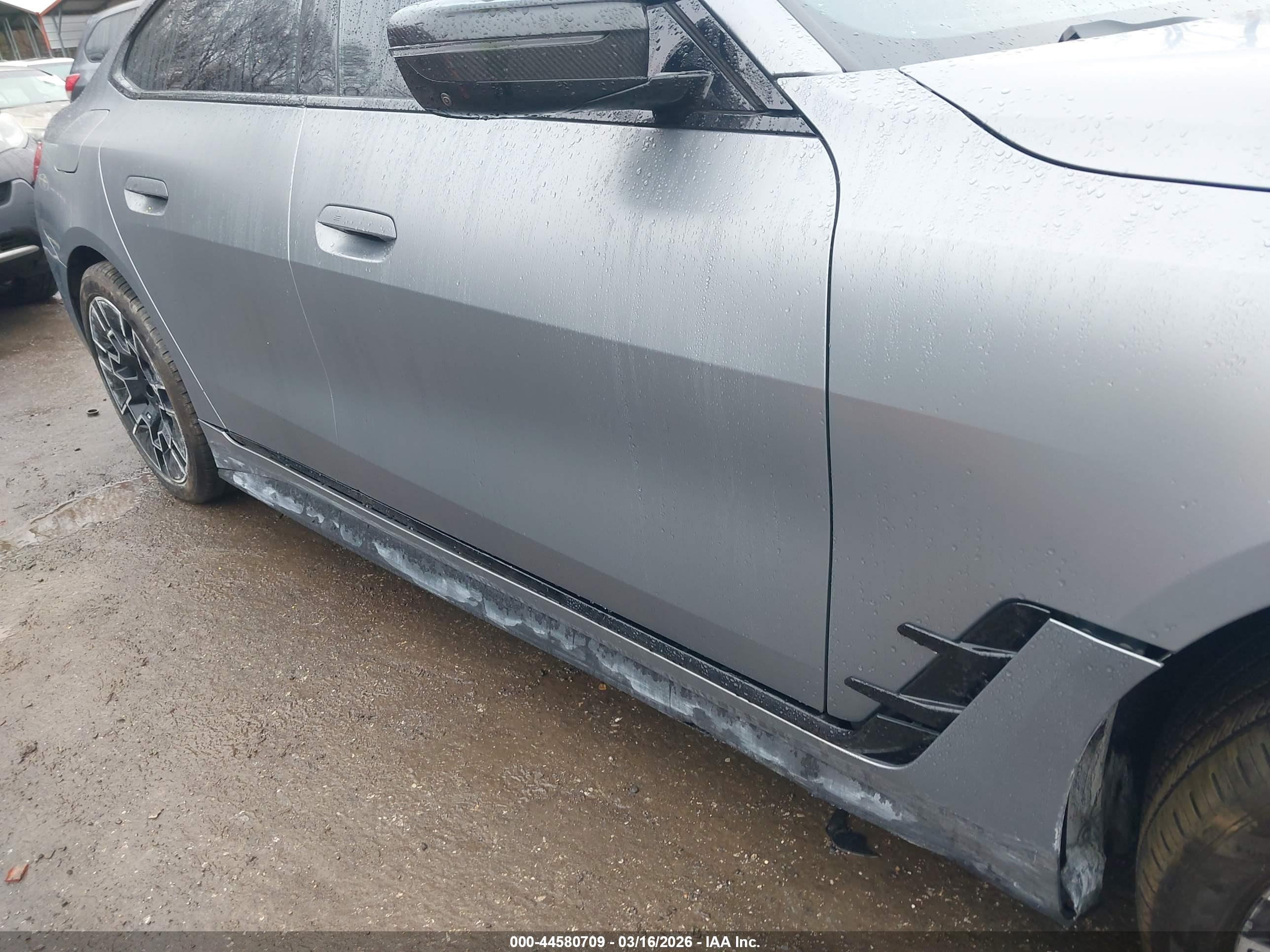 BMW I4 image 6