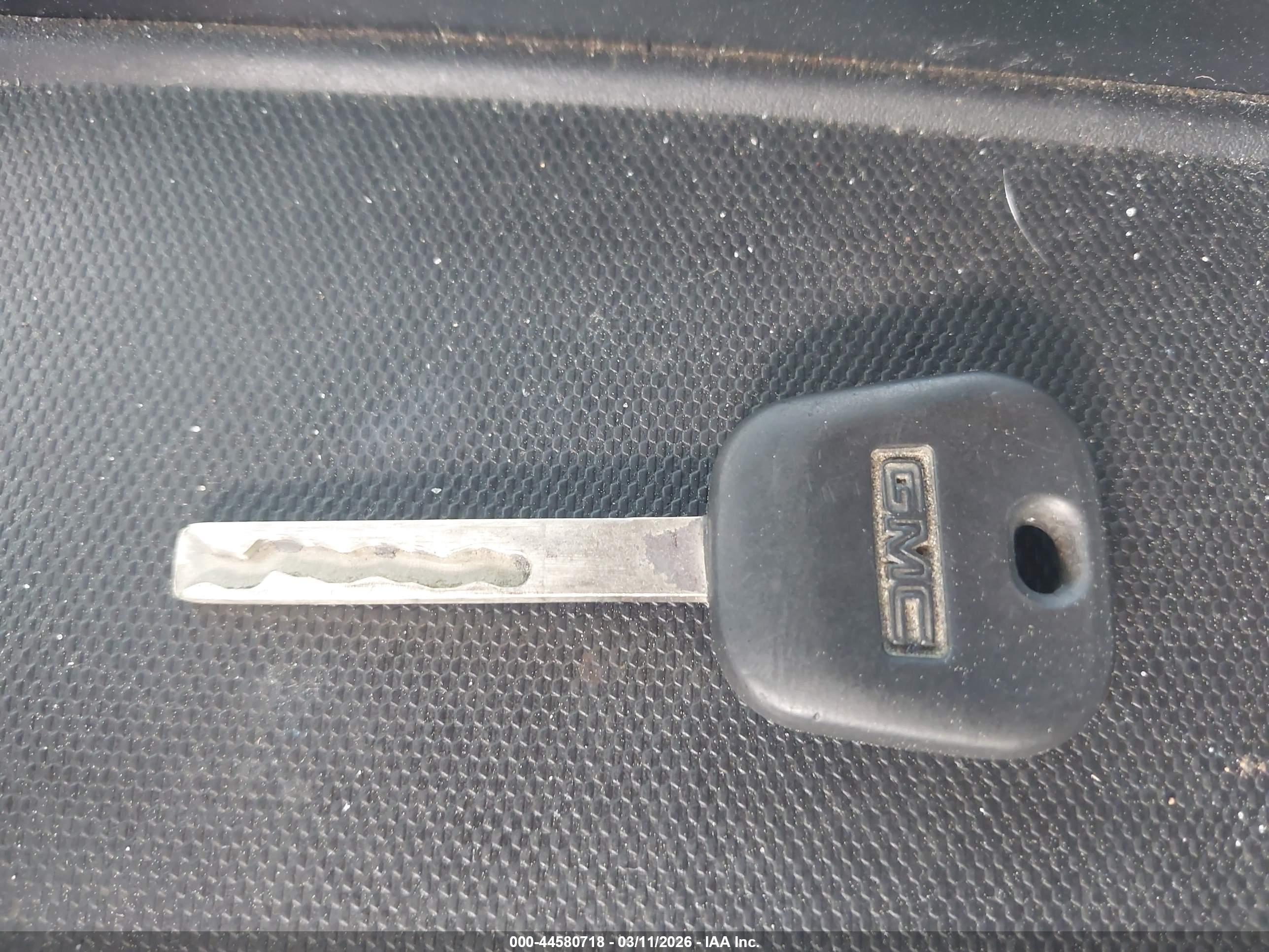GMC SIERRA image 11