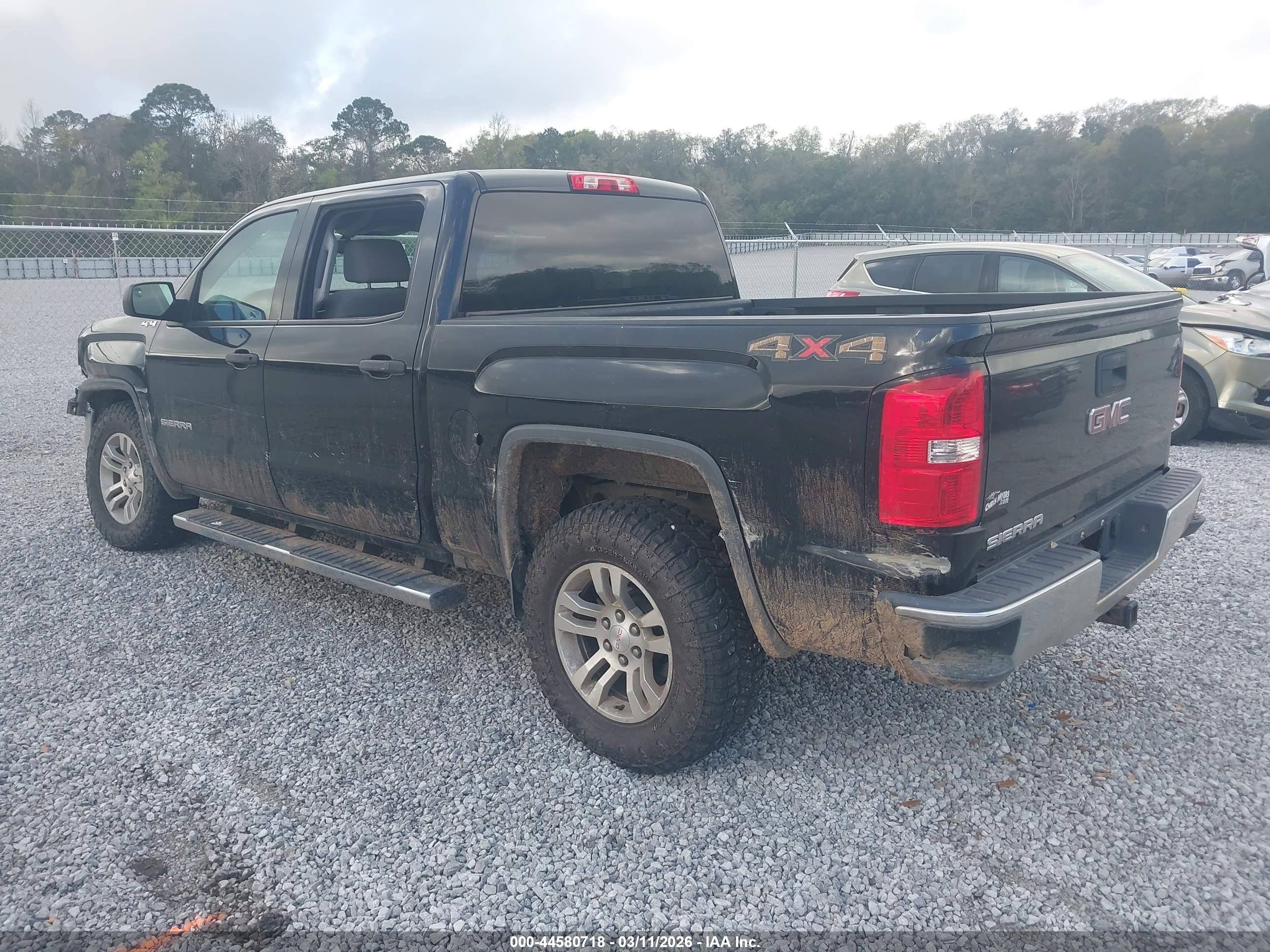 GMC SIERRA image 3
