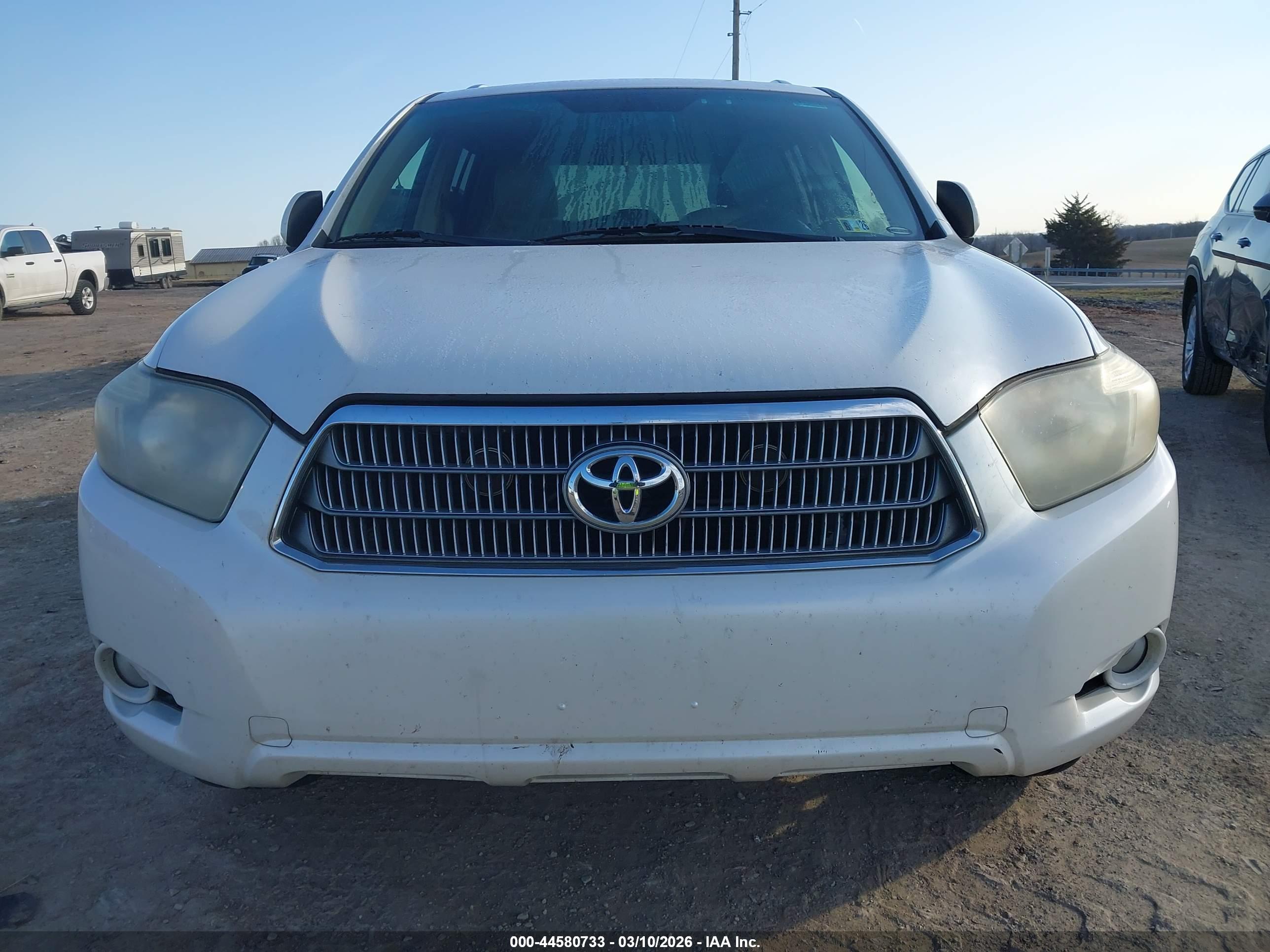 TOYOTA HIGHLANDER image 6