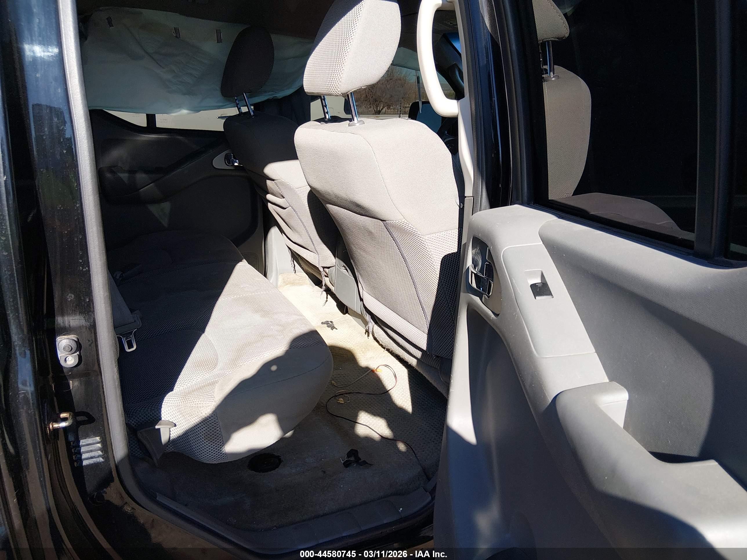 NISSAN FRONTIER image 8