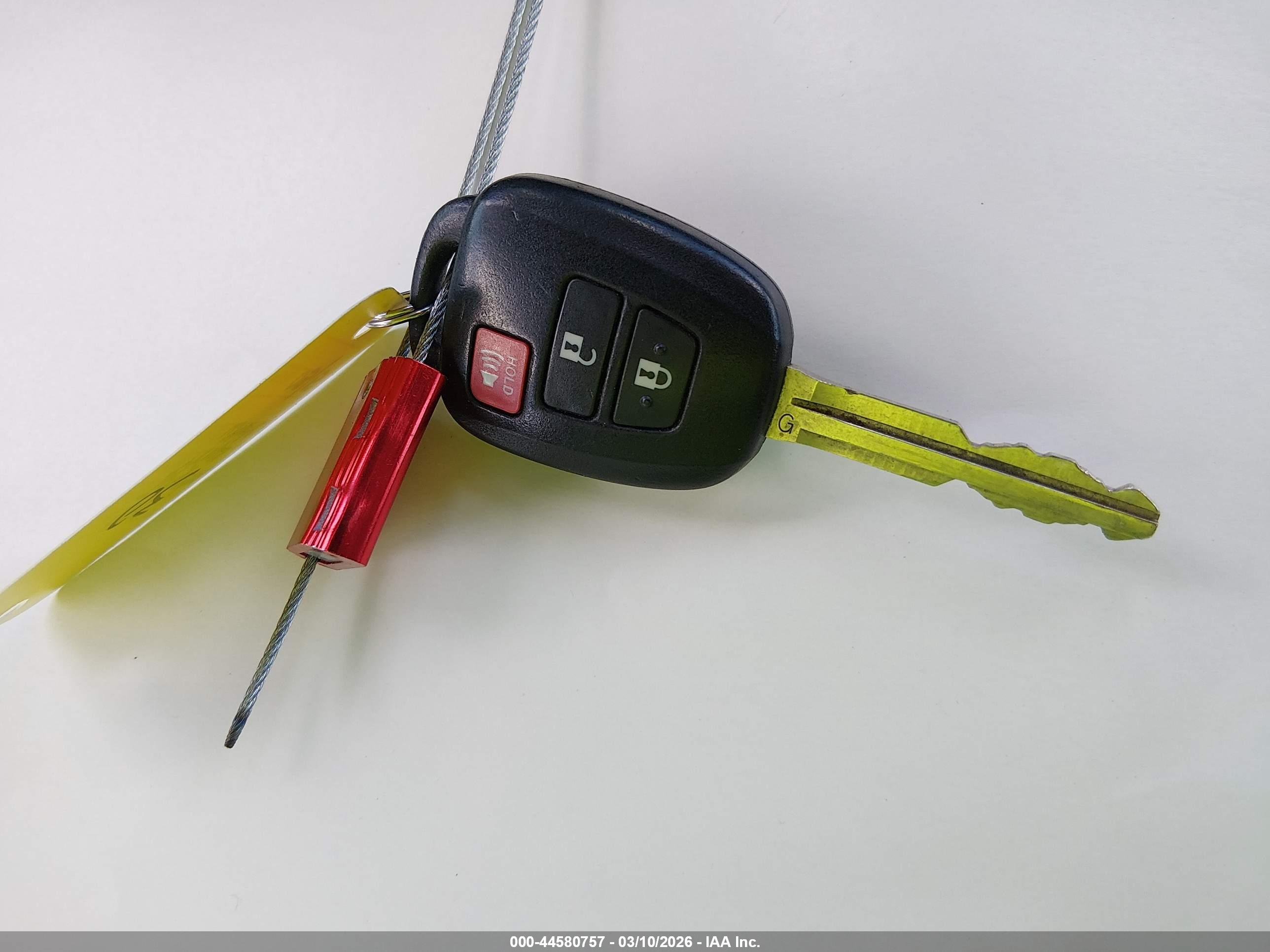 TOYOTA PRIUS image 11