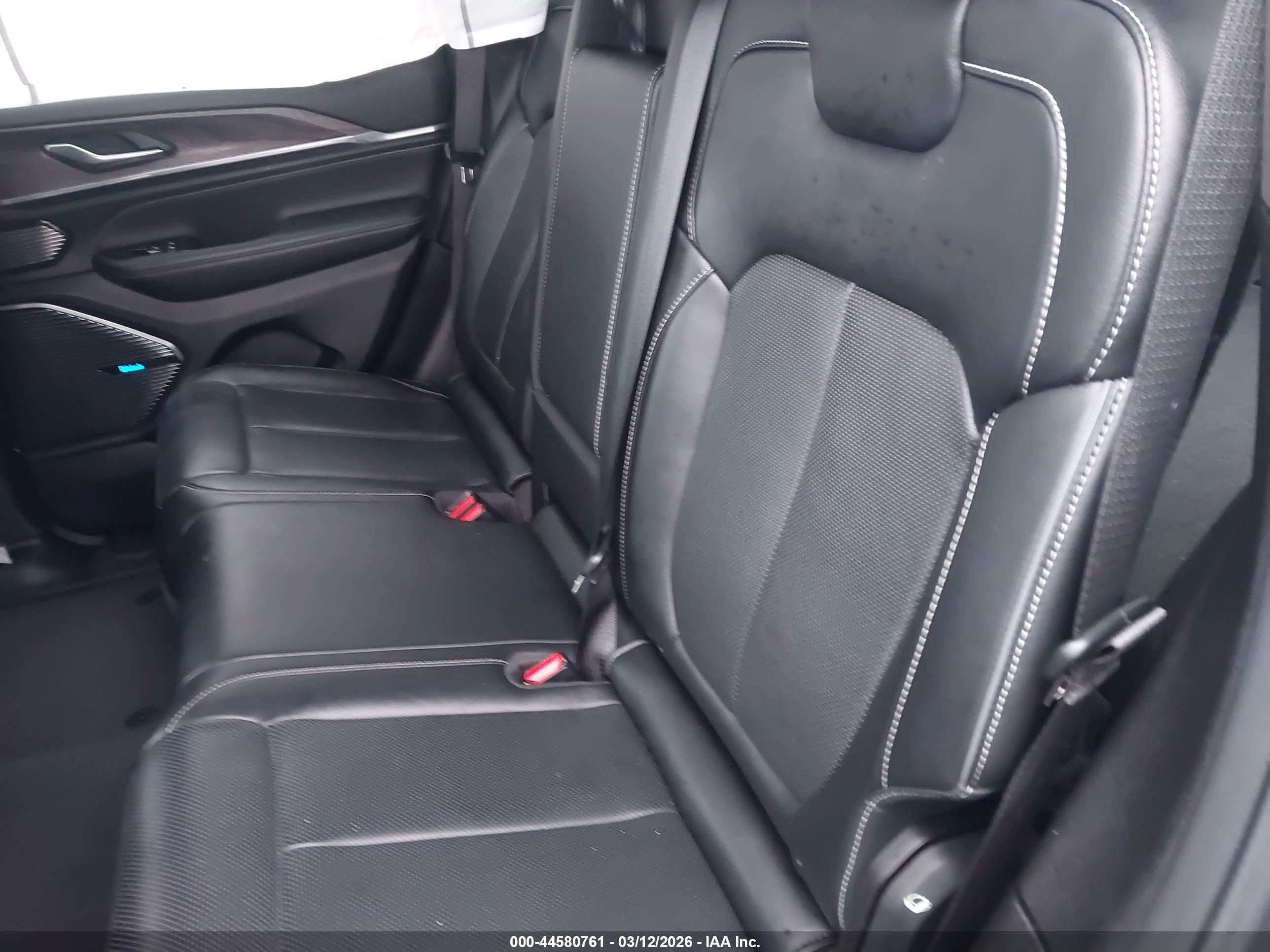 JEEP GRAND image 8