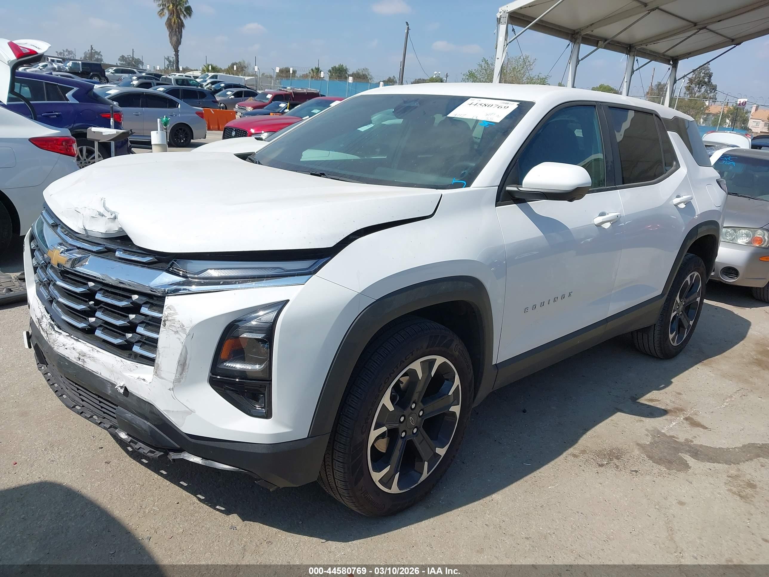 CHEVROLET EQUINOX image 2