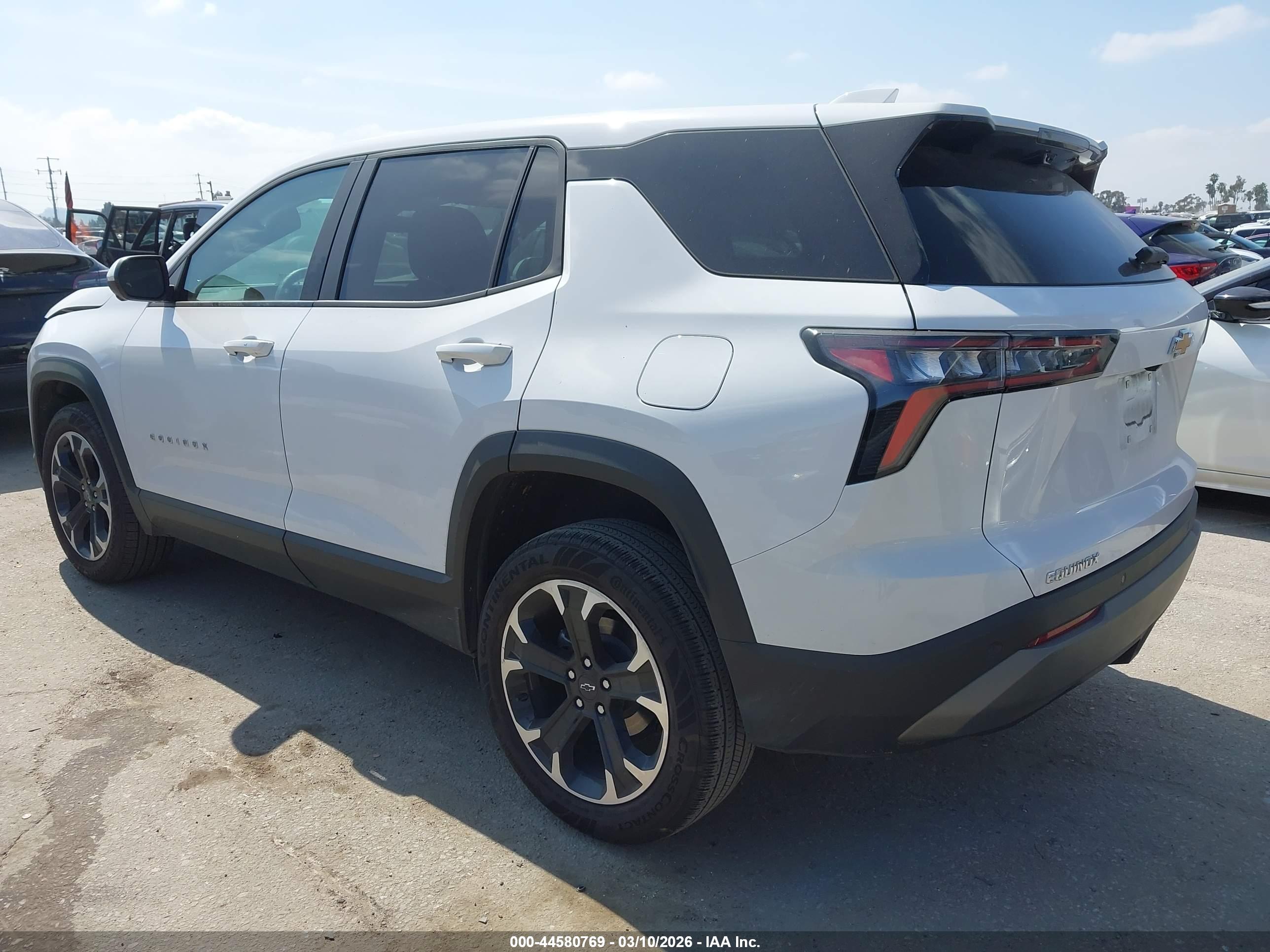 CHEVROLET EQUINOX image 3