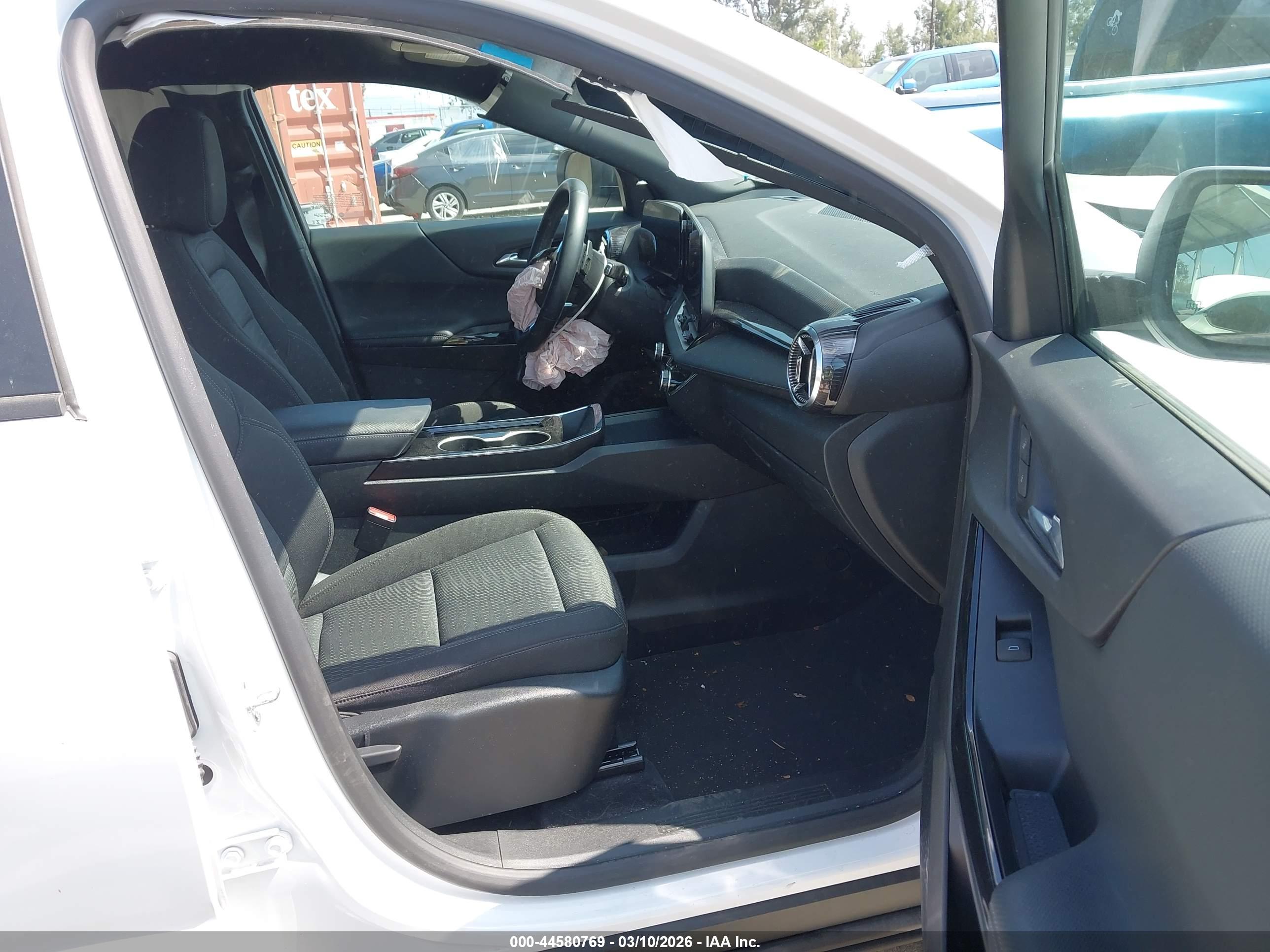 CHEVROLET EQUINOX image 5