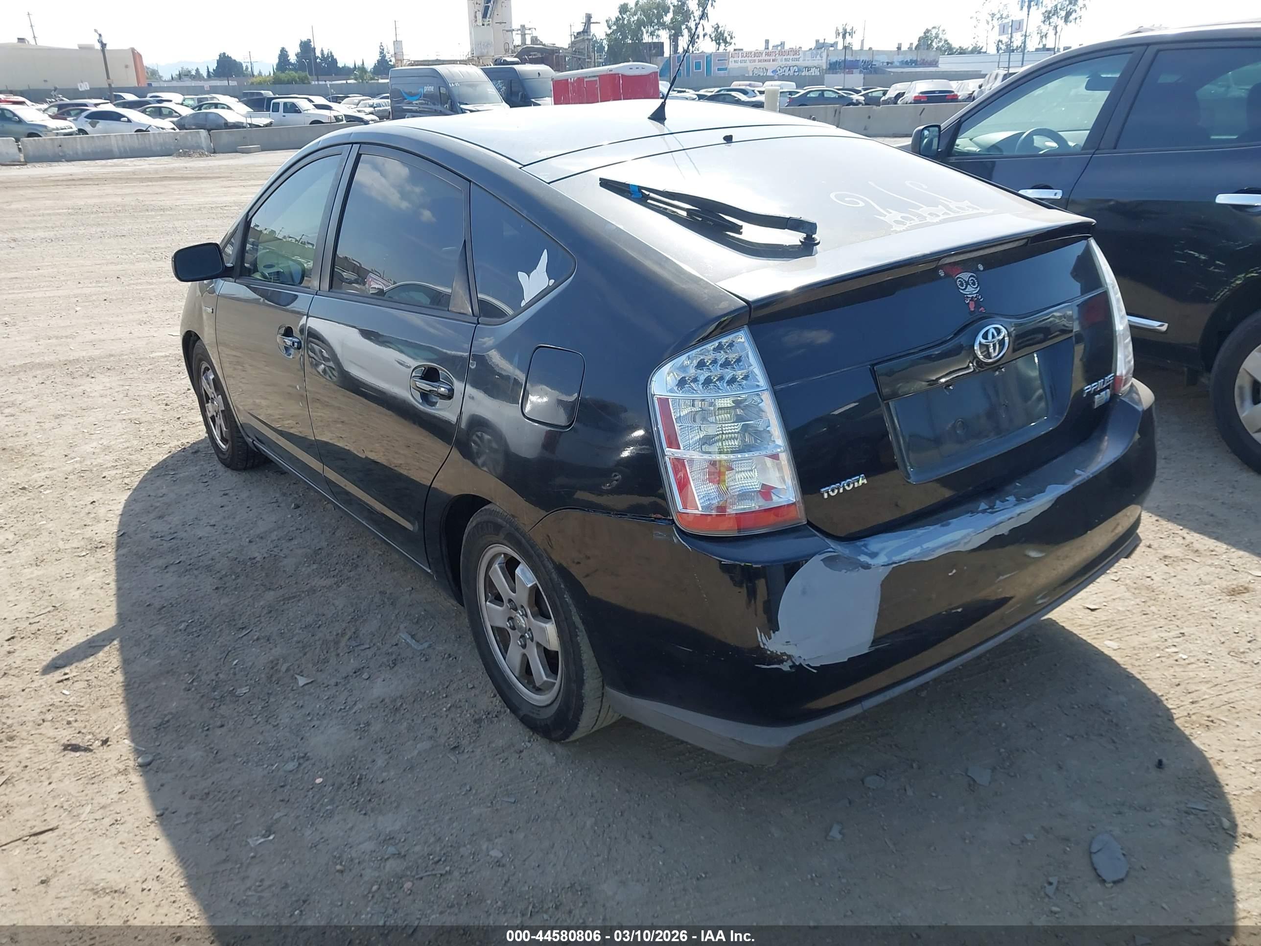 TOYOTA PRIUS image 3