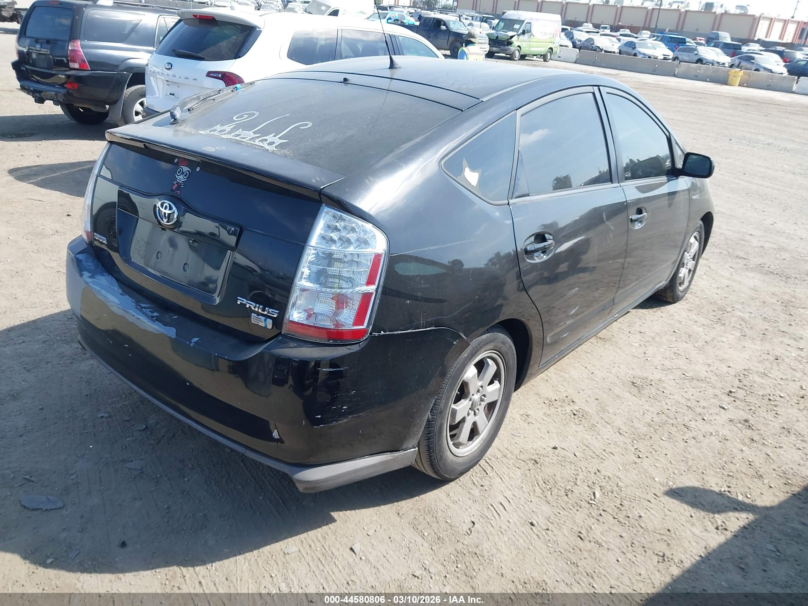 TOYOTA PRIUS image 4