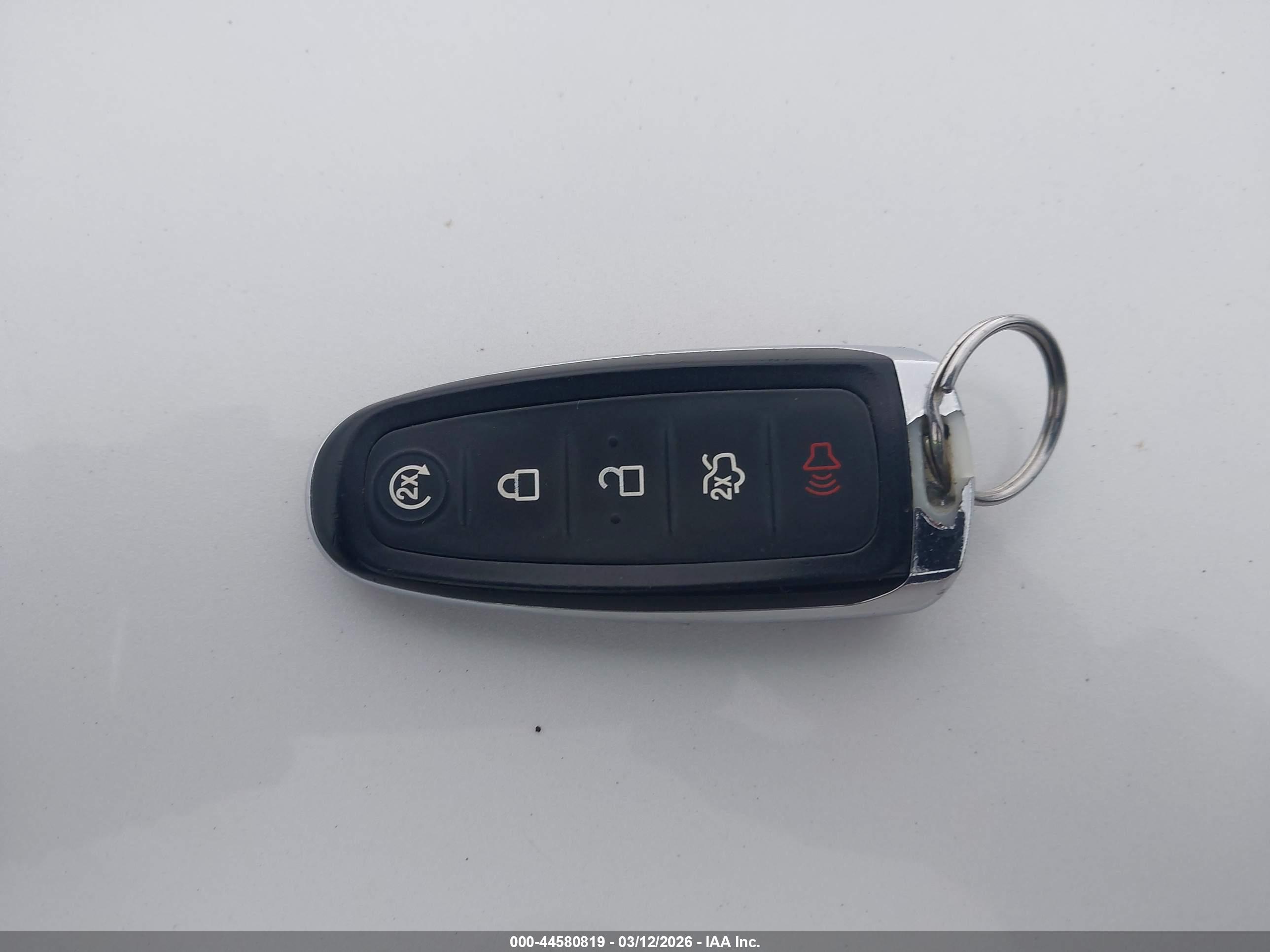FORD TAURUS image 11