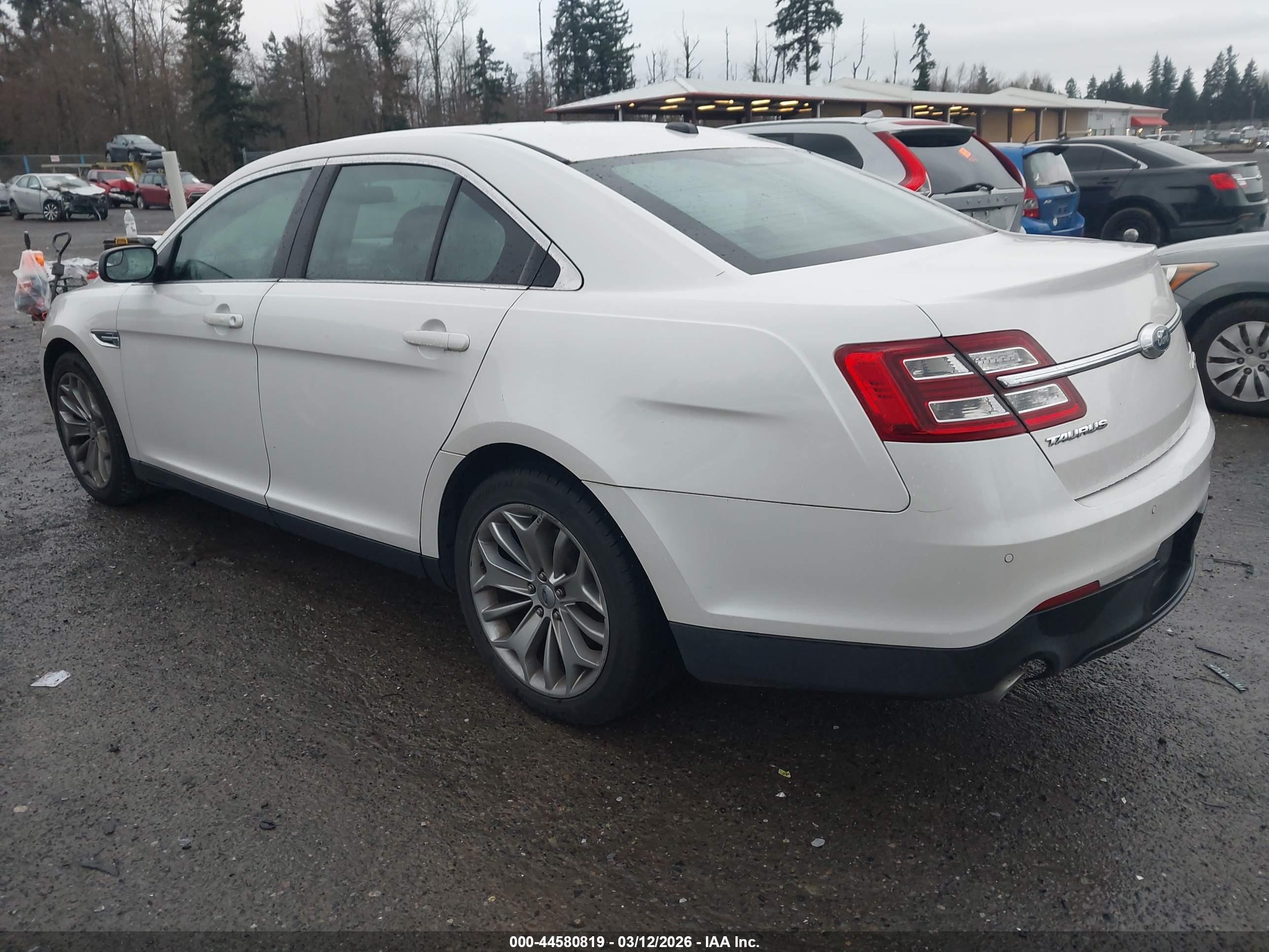 FORD TAURUS image 3
