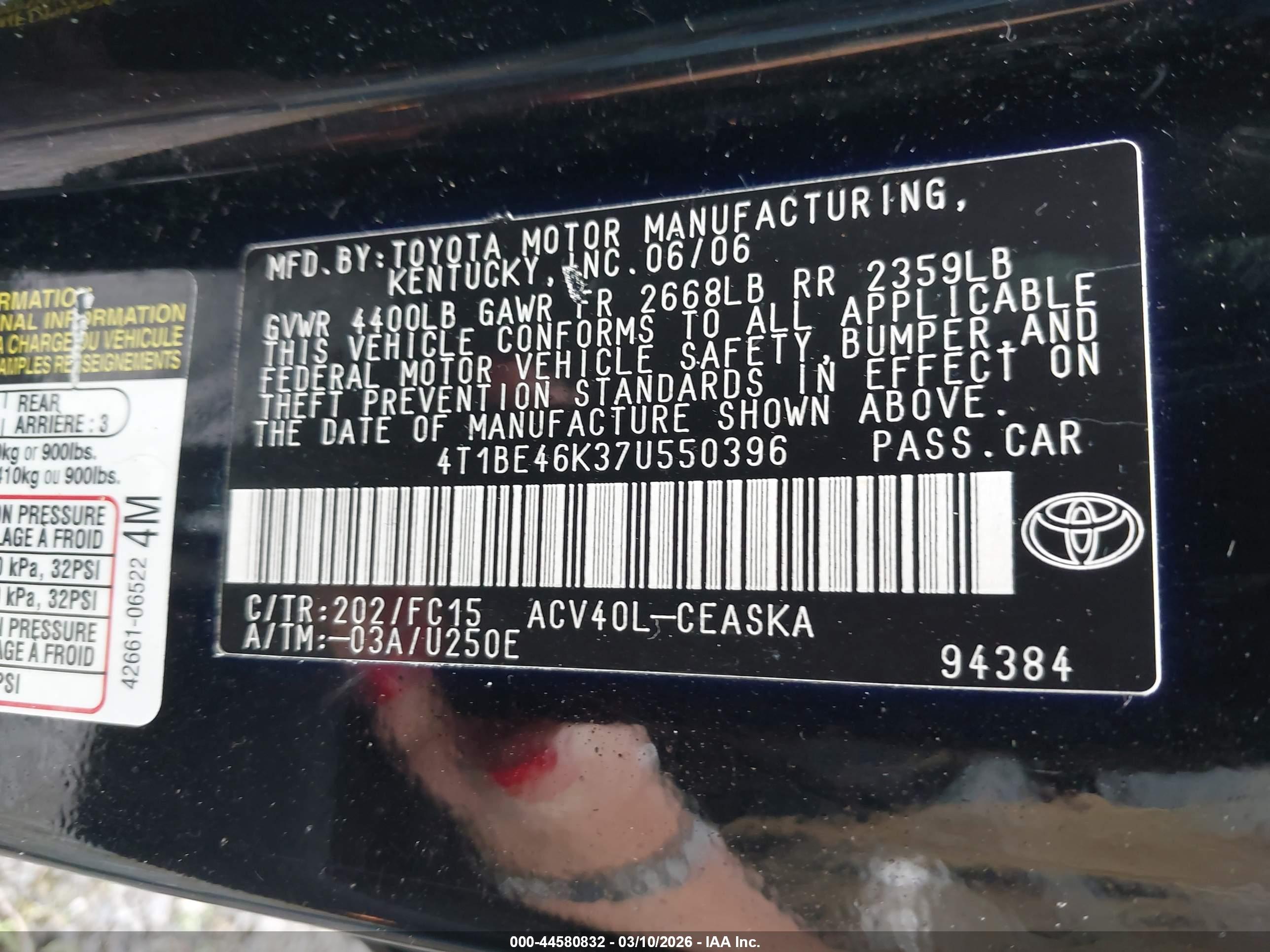 TOYOTA CAMRY image 9