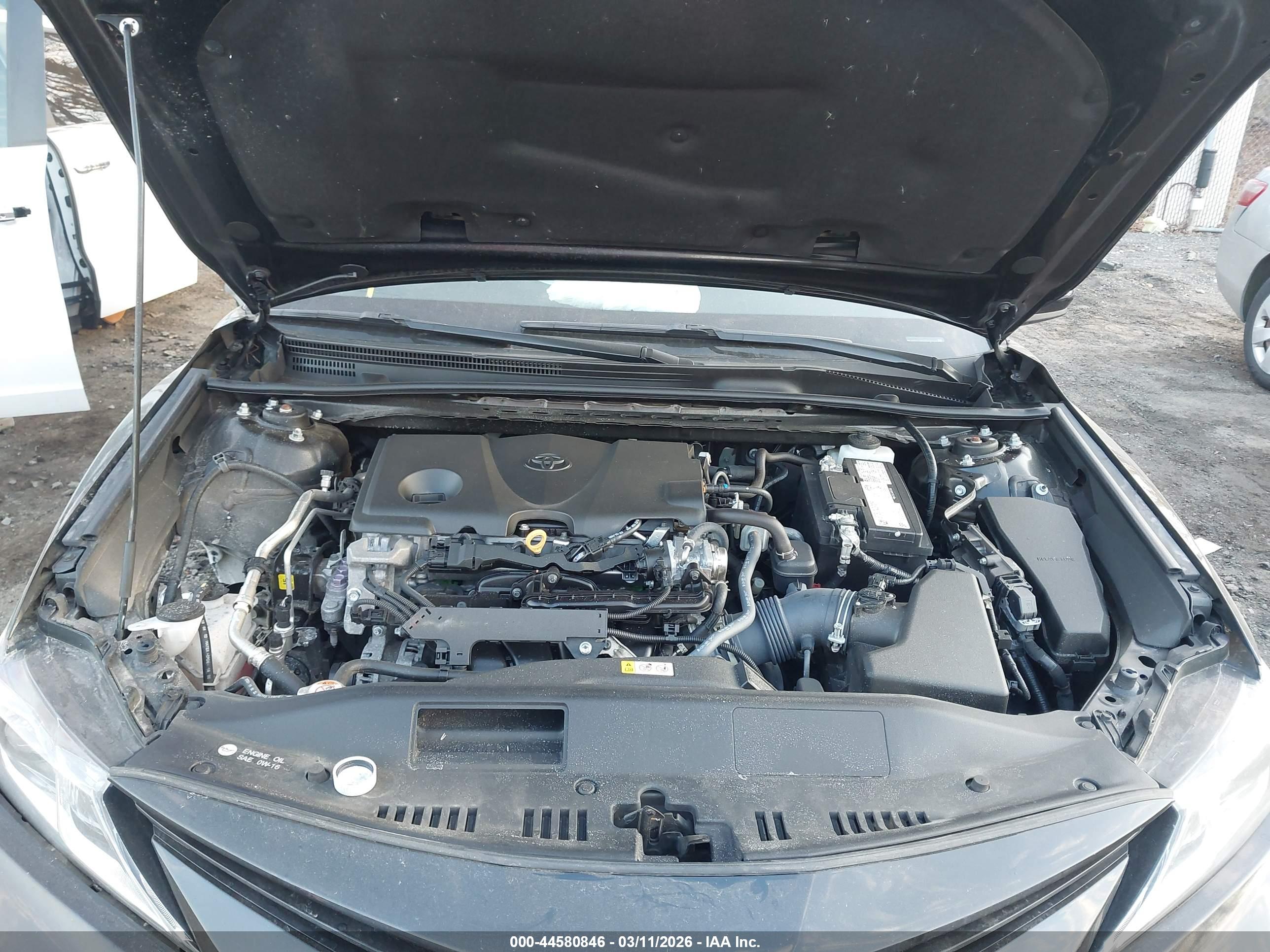 TOYOTA CAMRY image 10