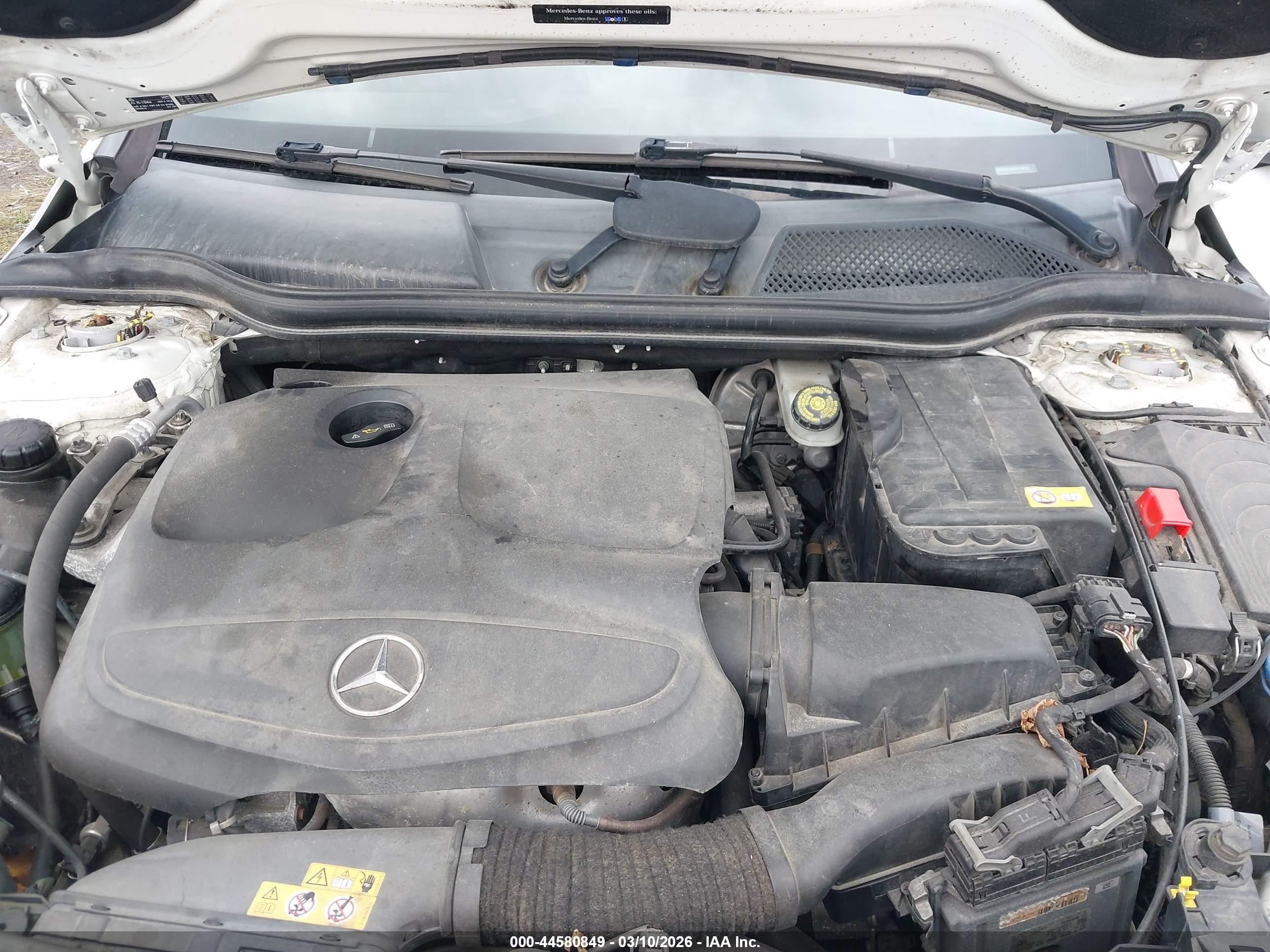 MERCEDES-BENZ CLA image 10