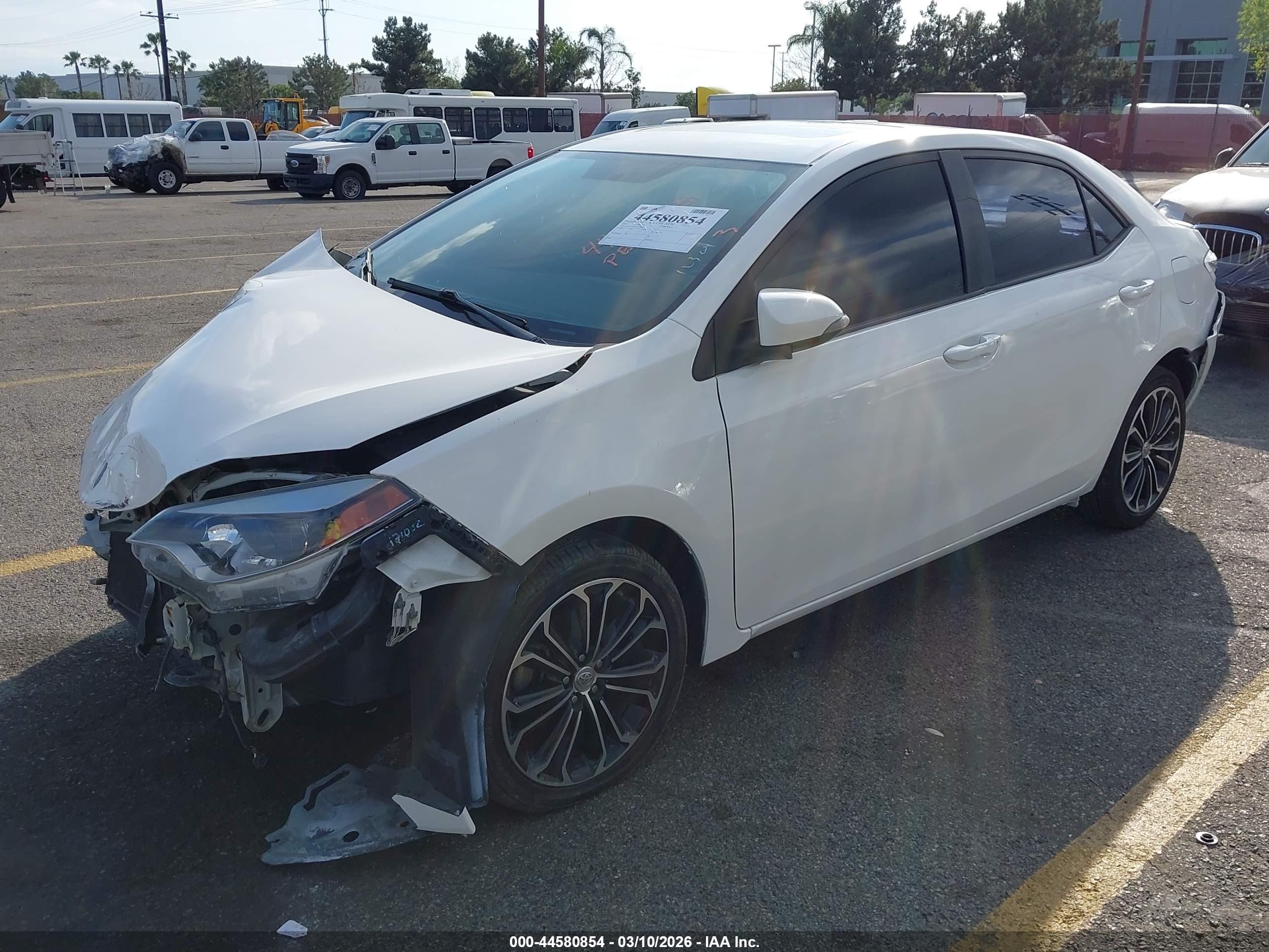TOYOTA COROLLA image 2