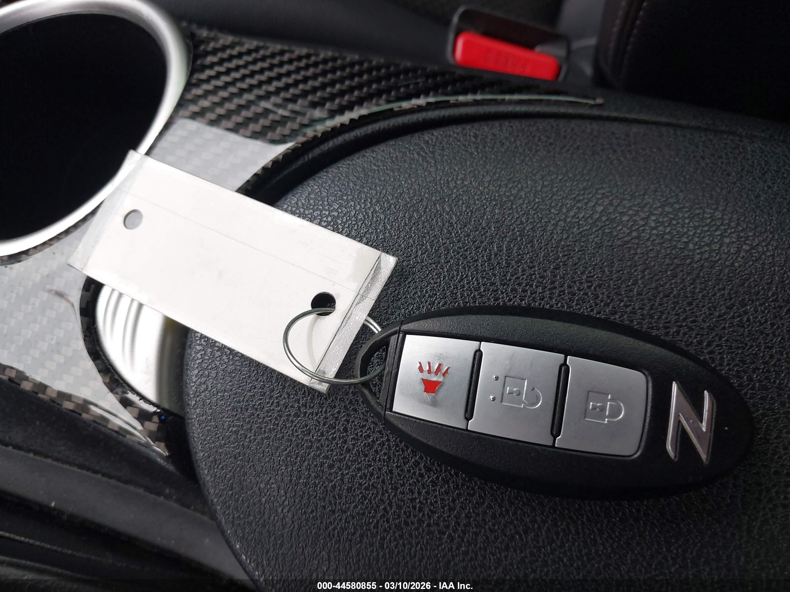 NISSAN 370Z image 11