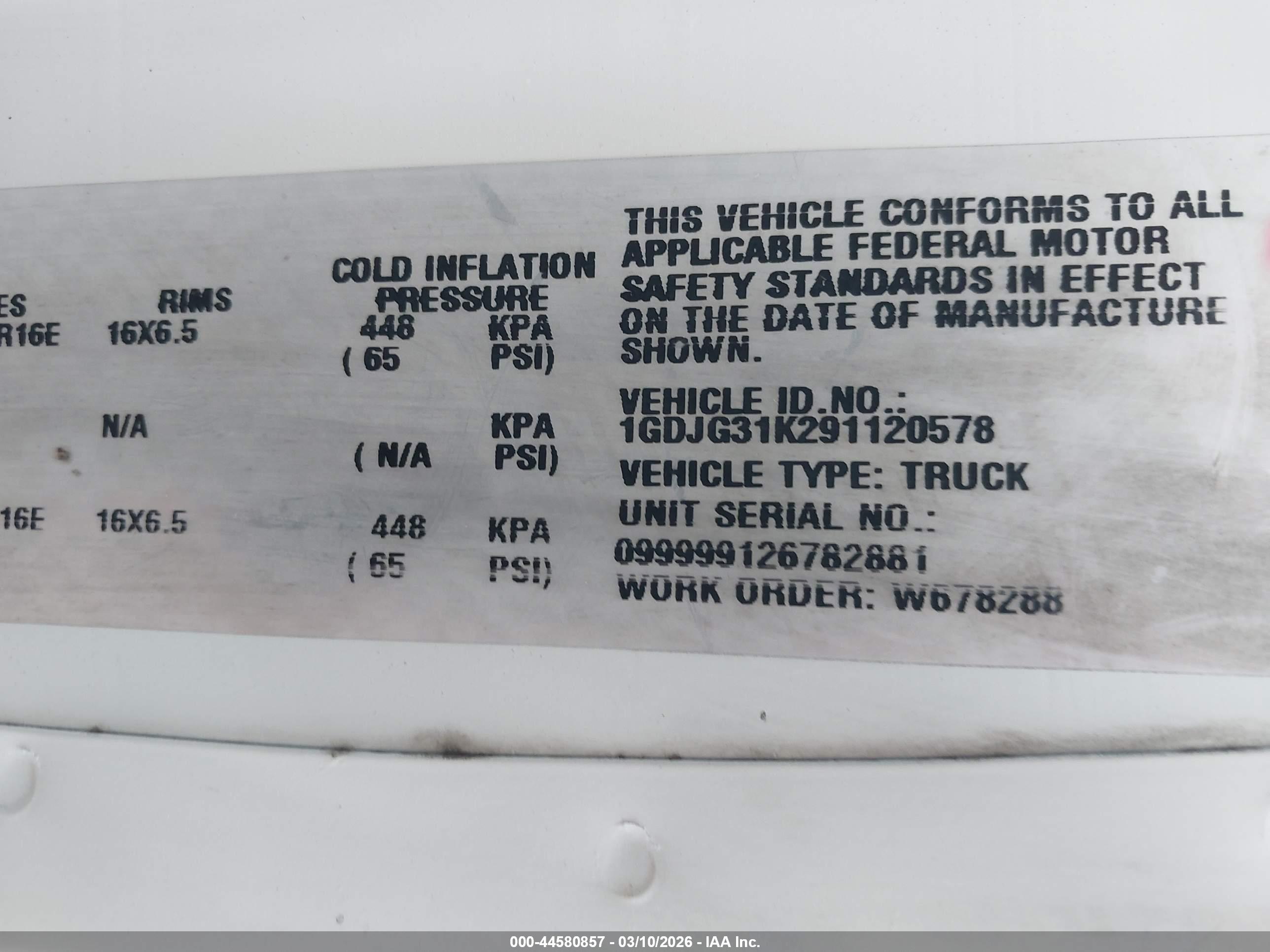 GMC SAVANA image 9